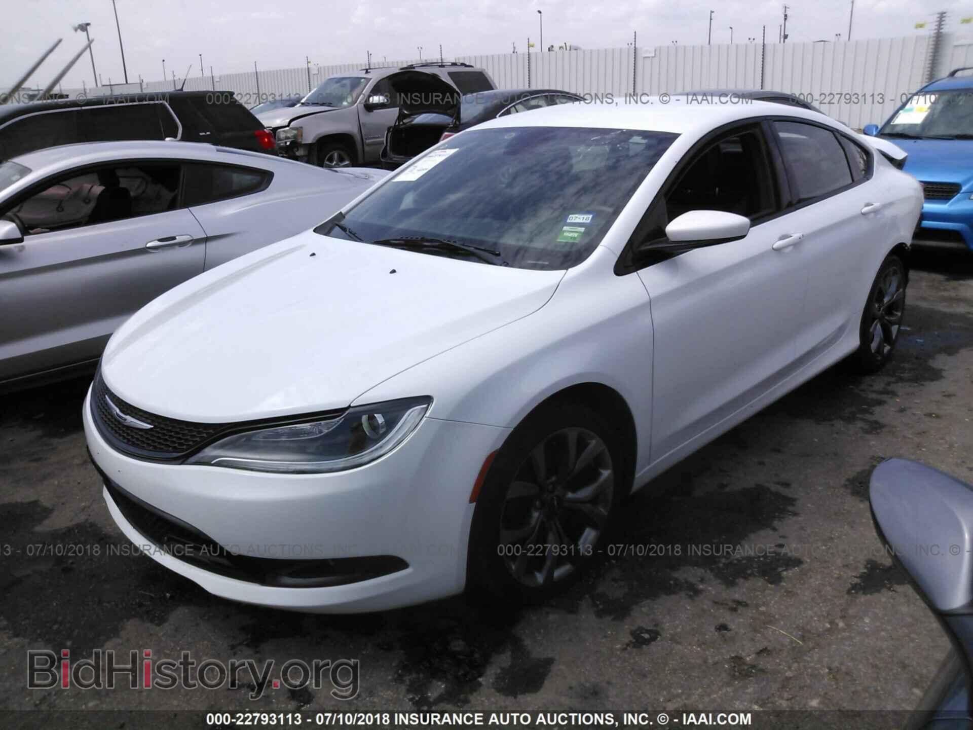 2016 Chrysler 200 - VIN: 1C3CCCBB7GN100828 - Фото 2