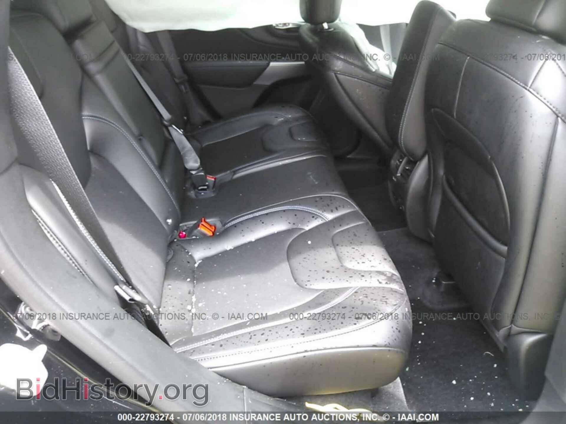 2019 Jeep Cherokee - VIN: 1C4PJMLX4KD172815 - Photo 8