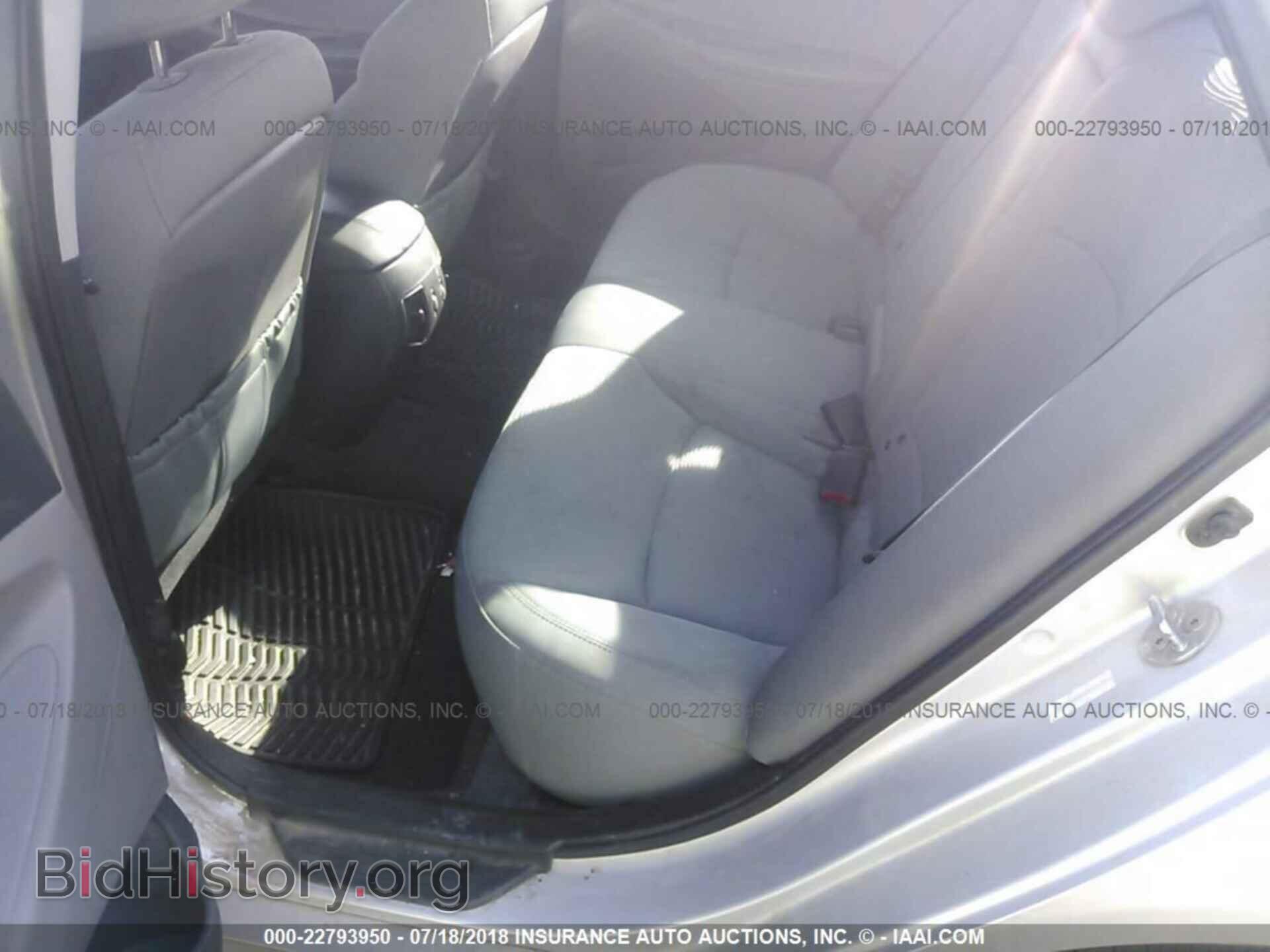2012 Hyundai Sonata - VIN: KMHEC4A46CA031270 - Photo 8