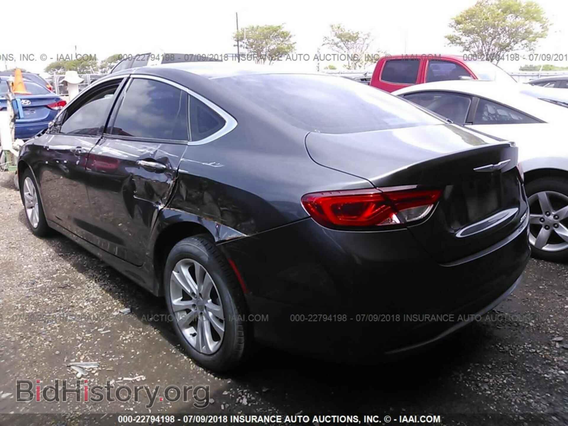 2015 Chrysler 200 - VIN: 1C3CCCAB8FN654136 - Photo 3