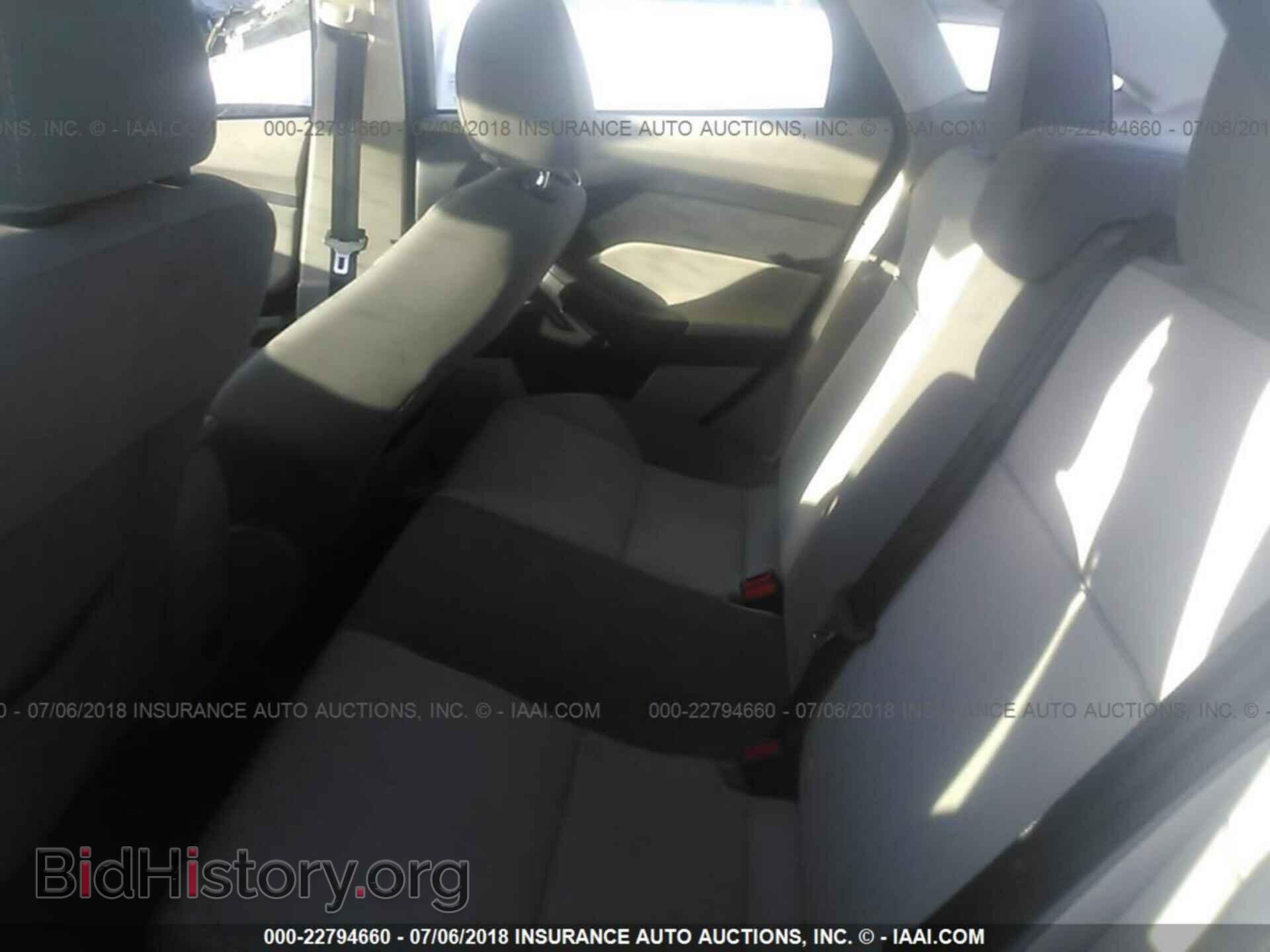 2013 Ford Focus - VIN: 1FADP3F23DL374538 - Photo 8