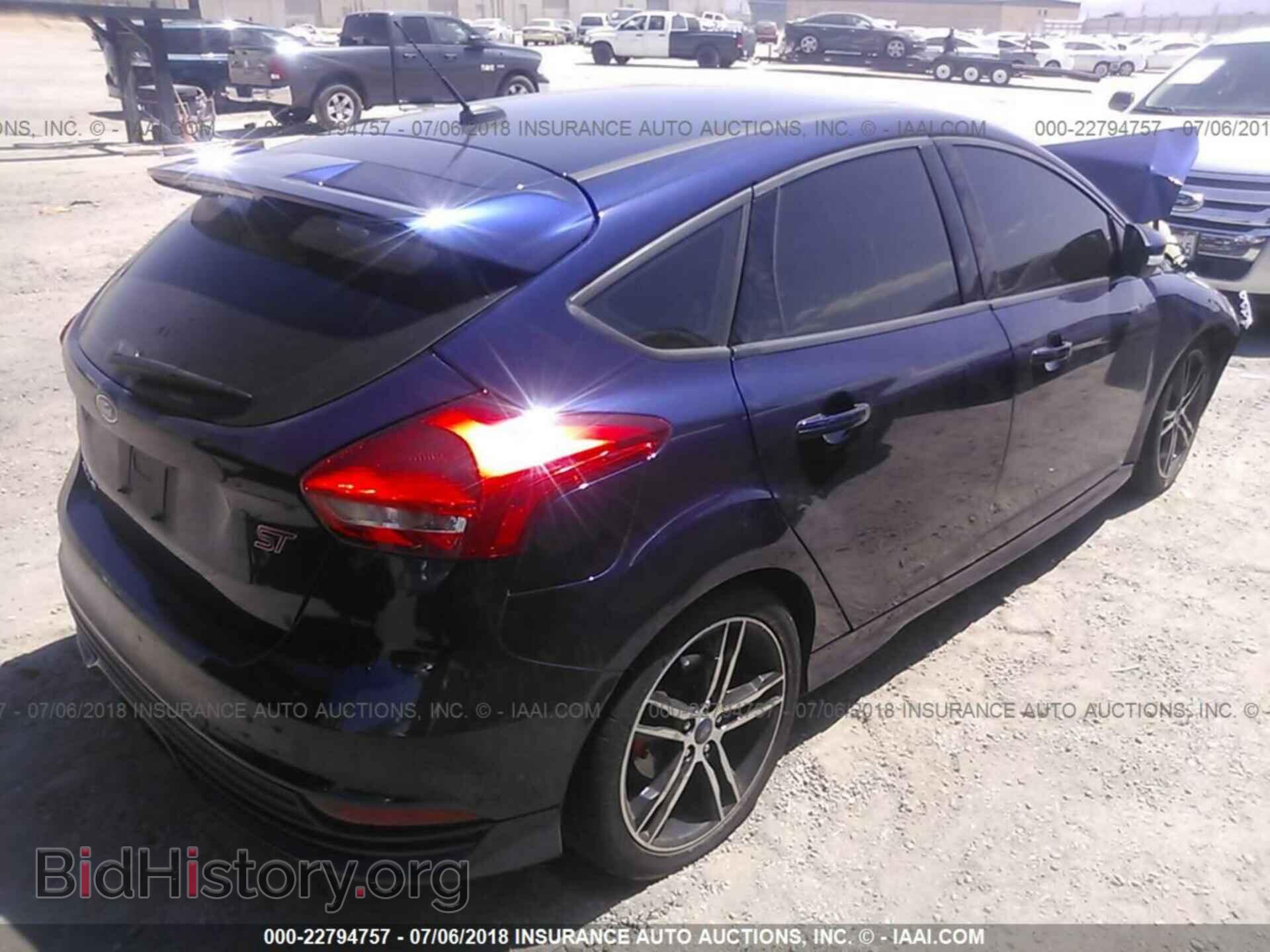 2017 Ford Focus - VIN: 1FADP3L98HL314567 - Фото 4