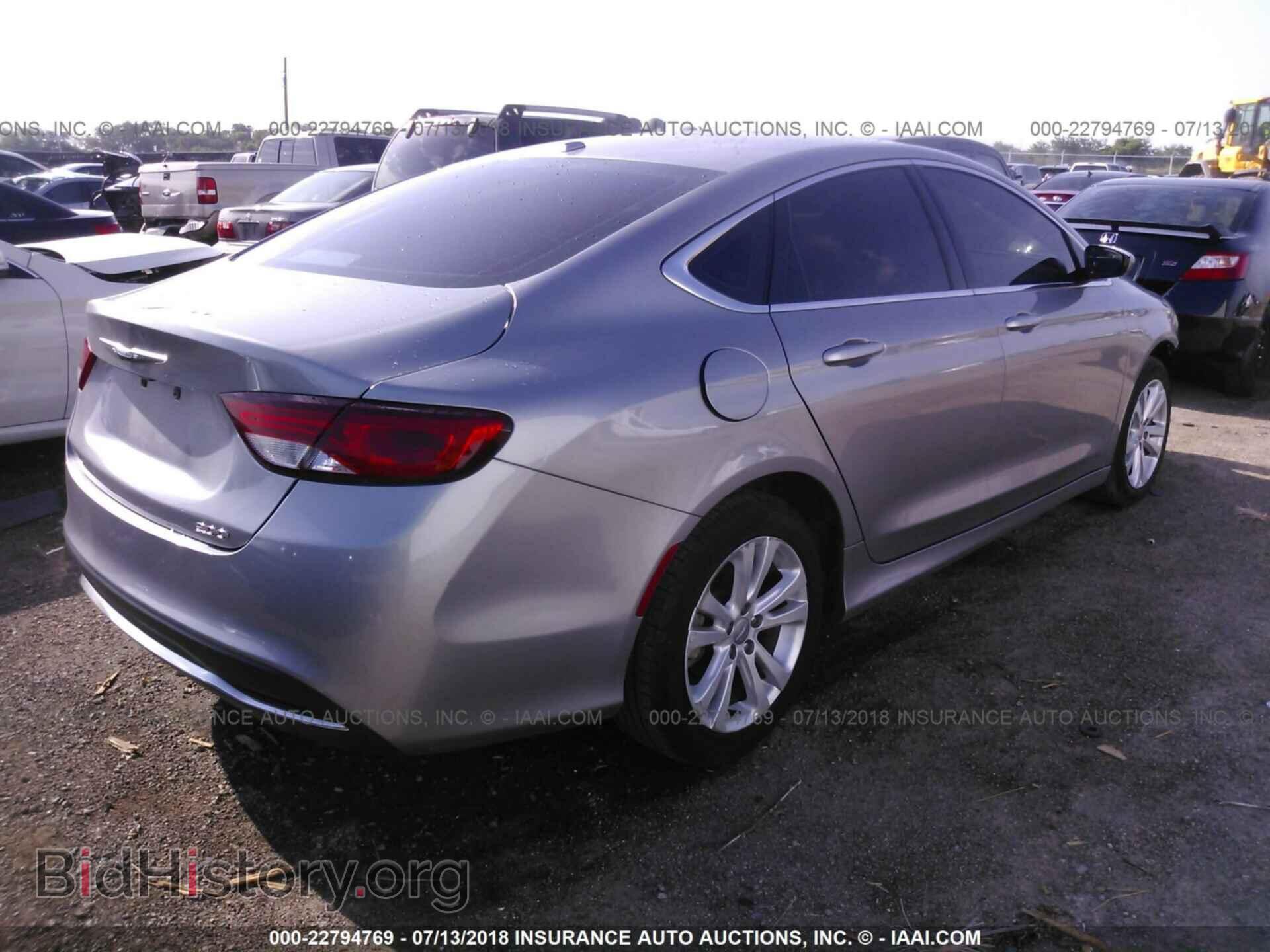 2015 Chrysler 200 - VIN: 1C3CCCAB7FN714410 - Photo 4