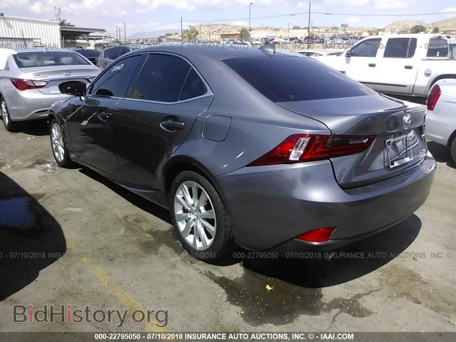 2015 Lexus Is - VIN: JTHBF1D24F5052590 - Photo 3