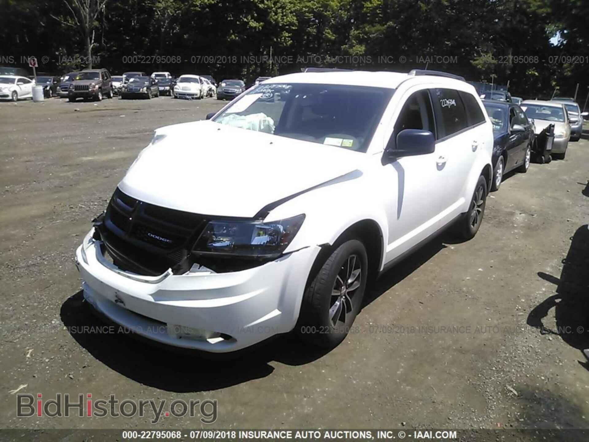 2017 Dodge Journey - VIN: 3C4PDCAB7HT581080 - Фото 2