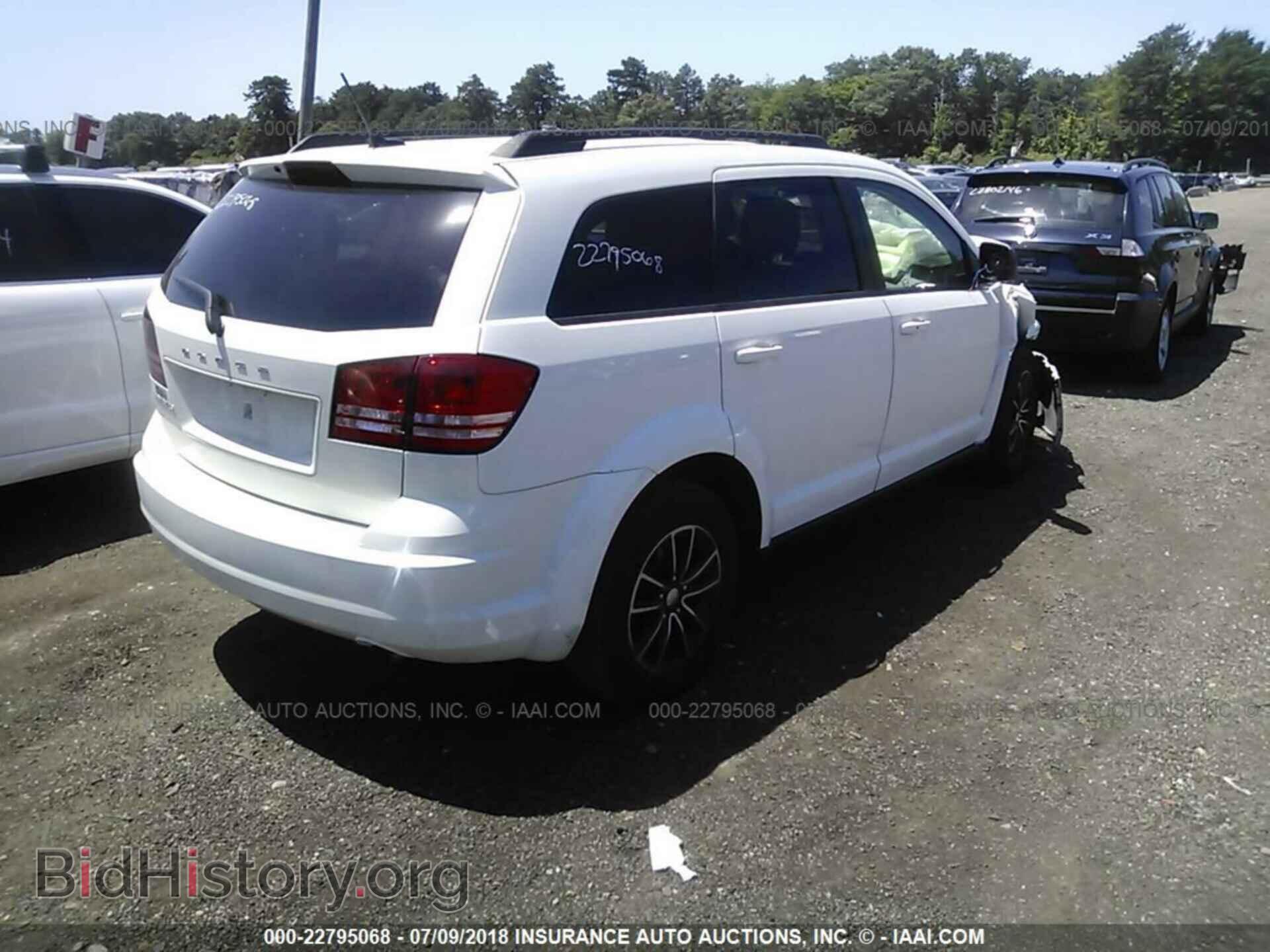2017 Dodge Journey - VIN: 3C4PDCAB7HT581080 - Фото 4