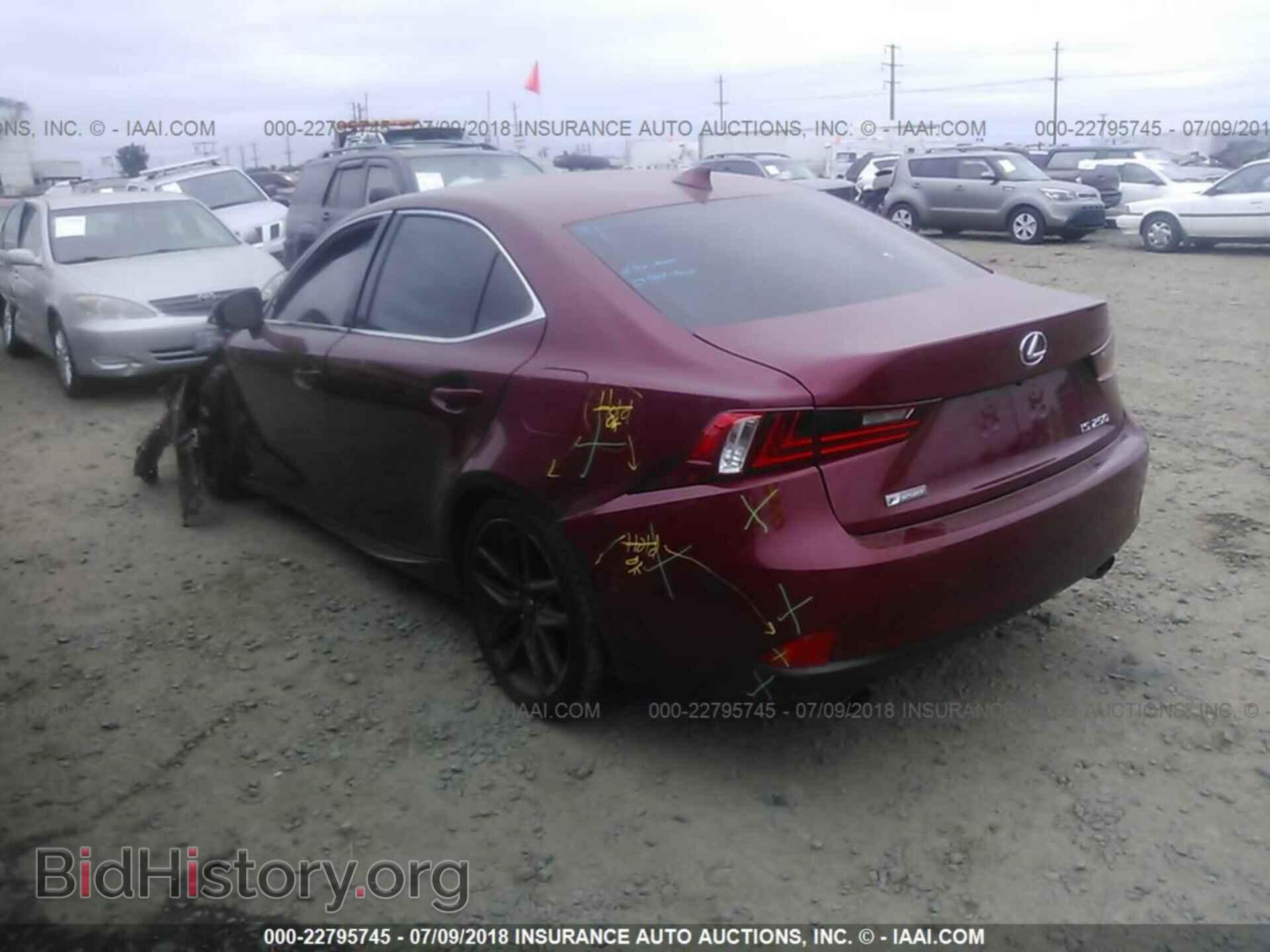 2015 Lexus Is - VIN: JTHBF1D20F5043840 - Photo 3
