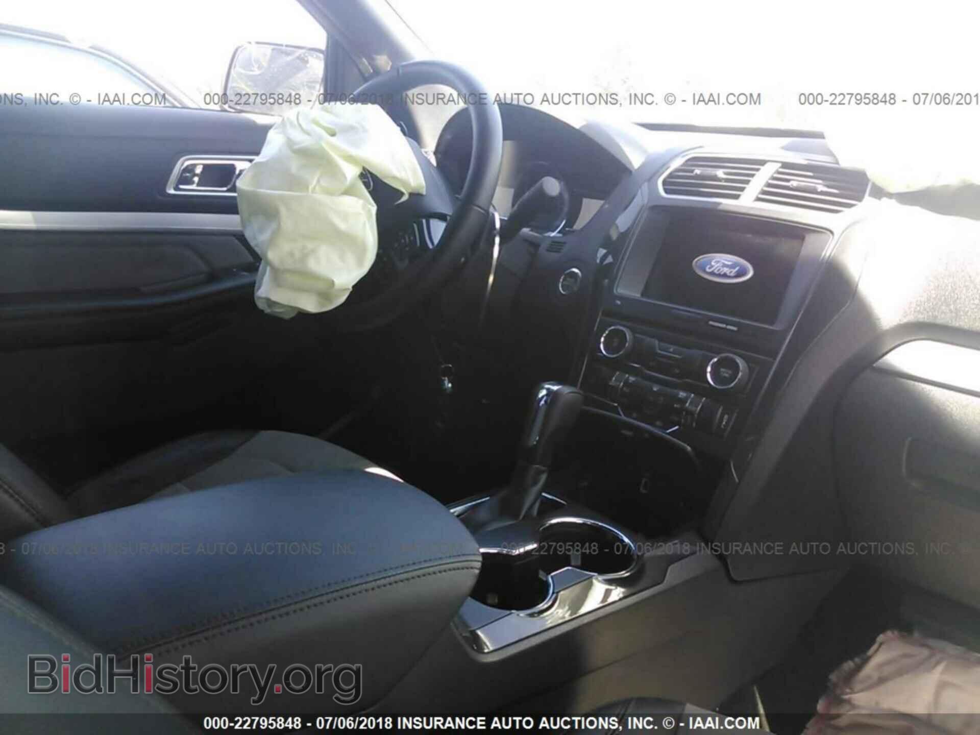 2017 Ford Explorer - VIN: 1FM5K8D8XHGD01498 - Photo 5