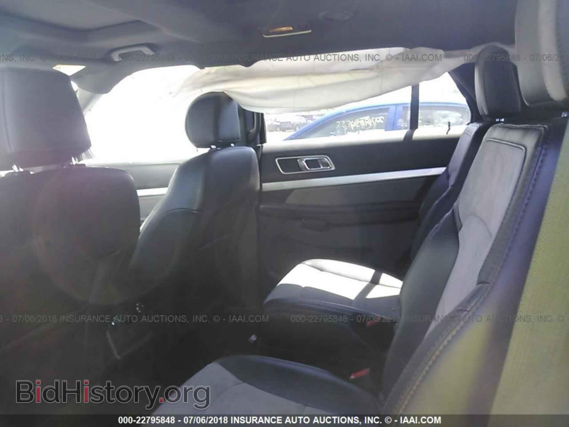 2017 Ford Explorer - VIN: 1FM5K8D8XHGD01498 - Photo 8
