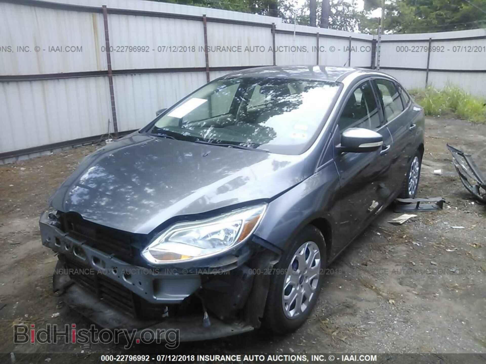 2012 Ford Focus - VIN: 1FAHP3F28CL114264 - Photo 2