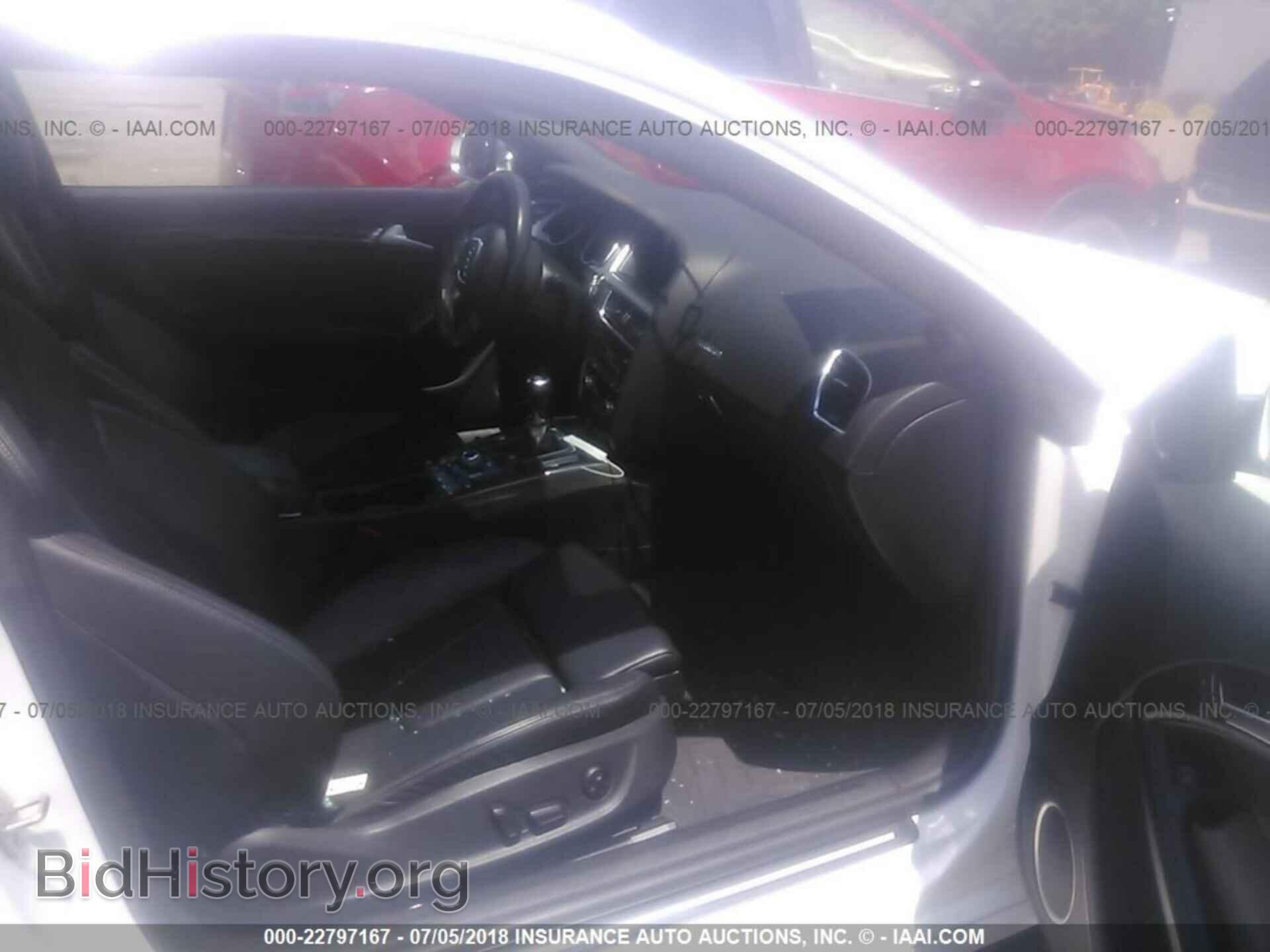 2011 Audi S5 - VIN: WAU3VAFR0BA044083 - Фото 5