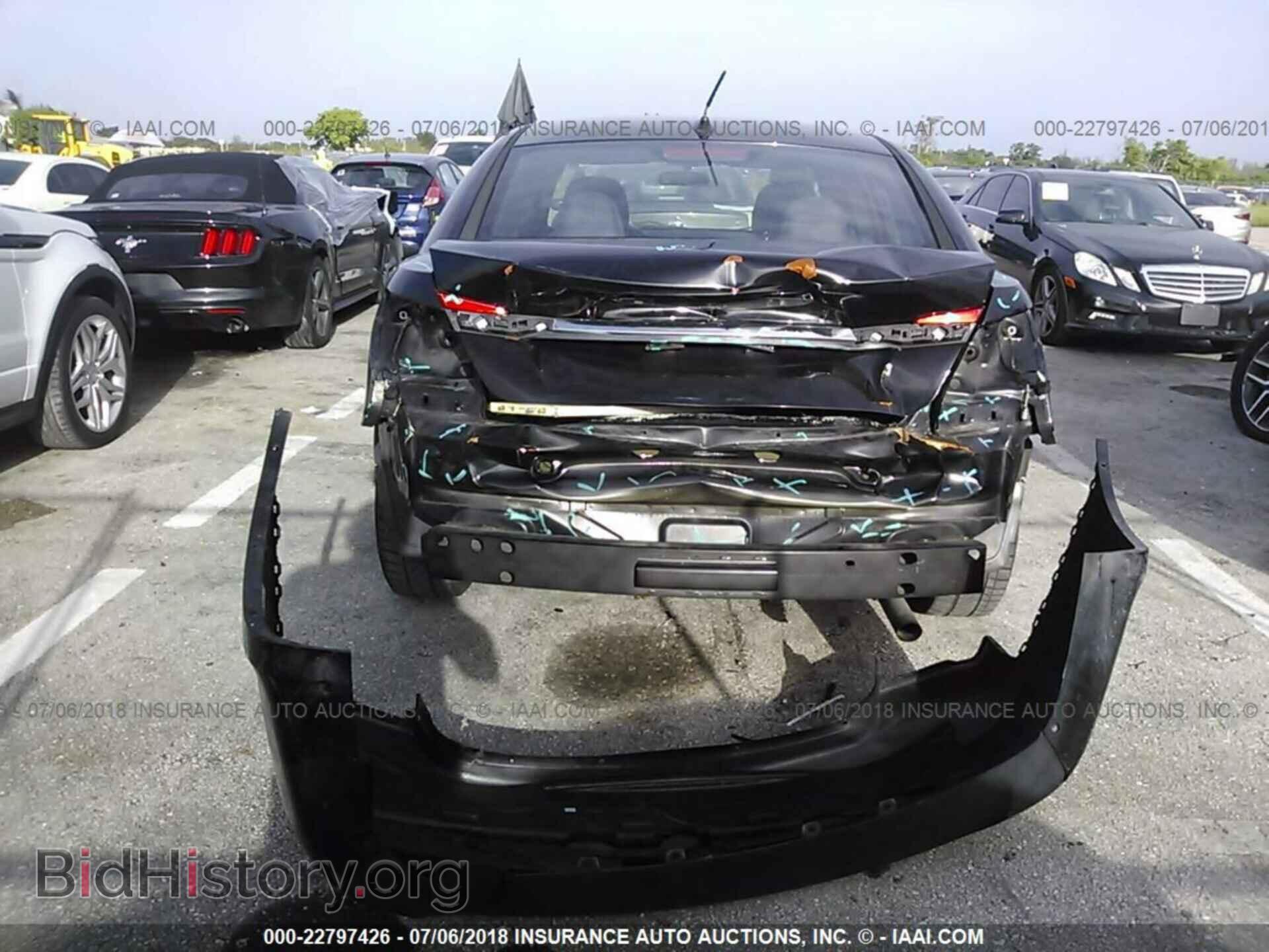 2013 Chrysler 200 - VIN: 1C3CCBBB7DN656062 - Фото 6