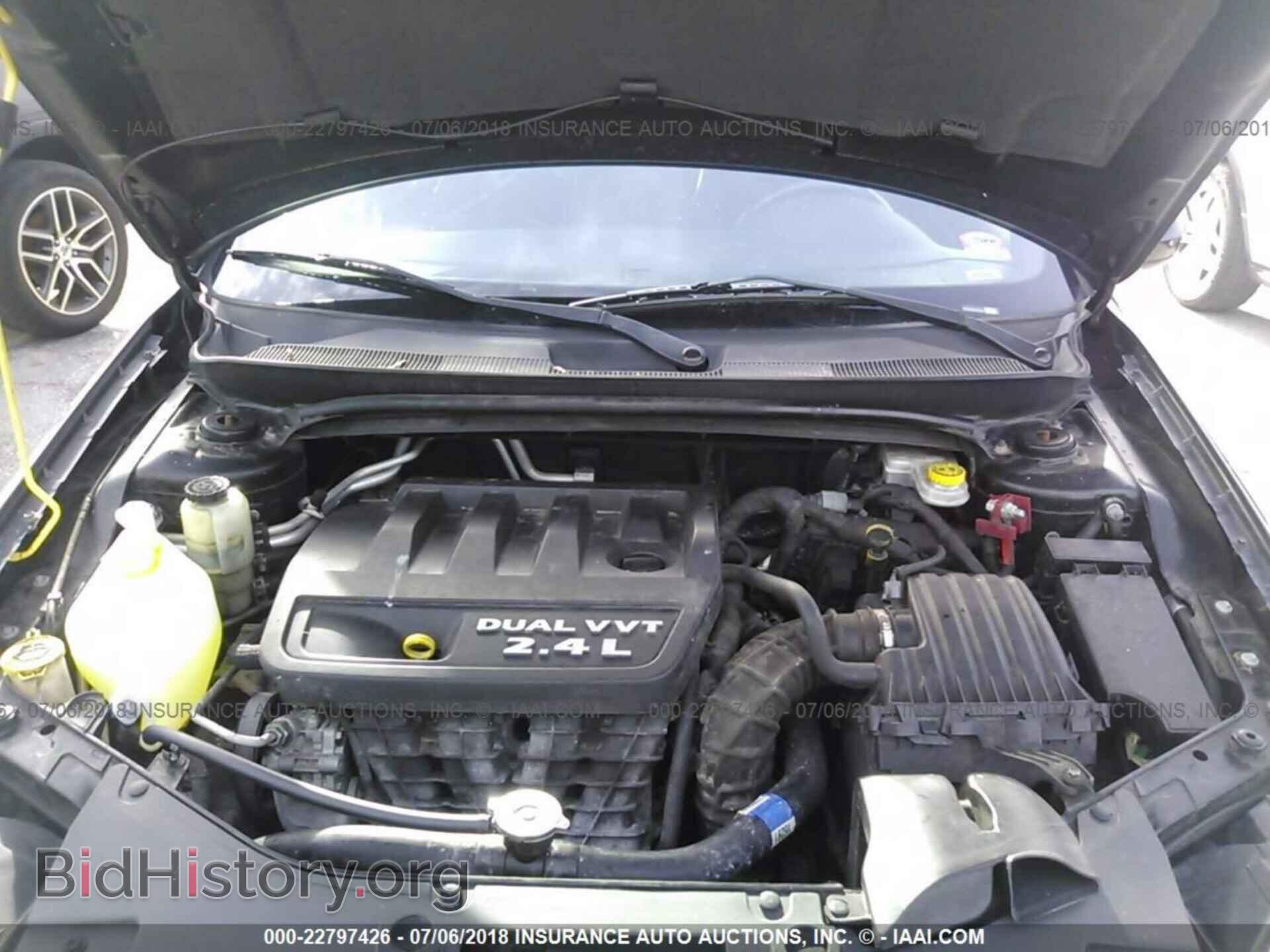 2013 Chrysler 200 - VIN: 1C3CCBBB7DN656062 - Фото 10
