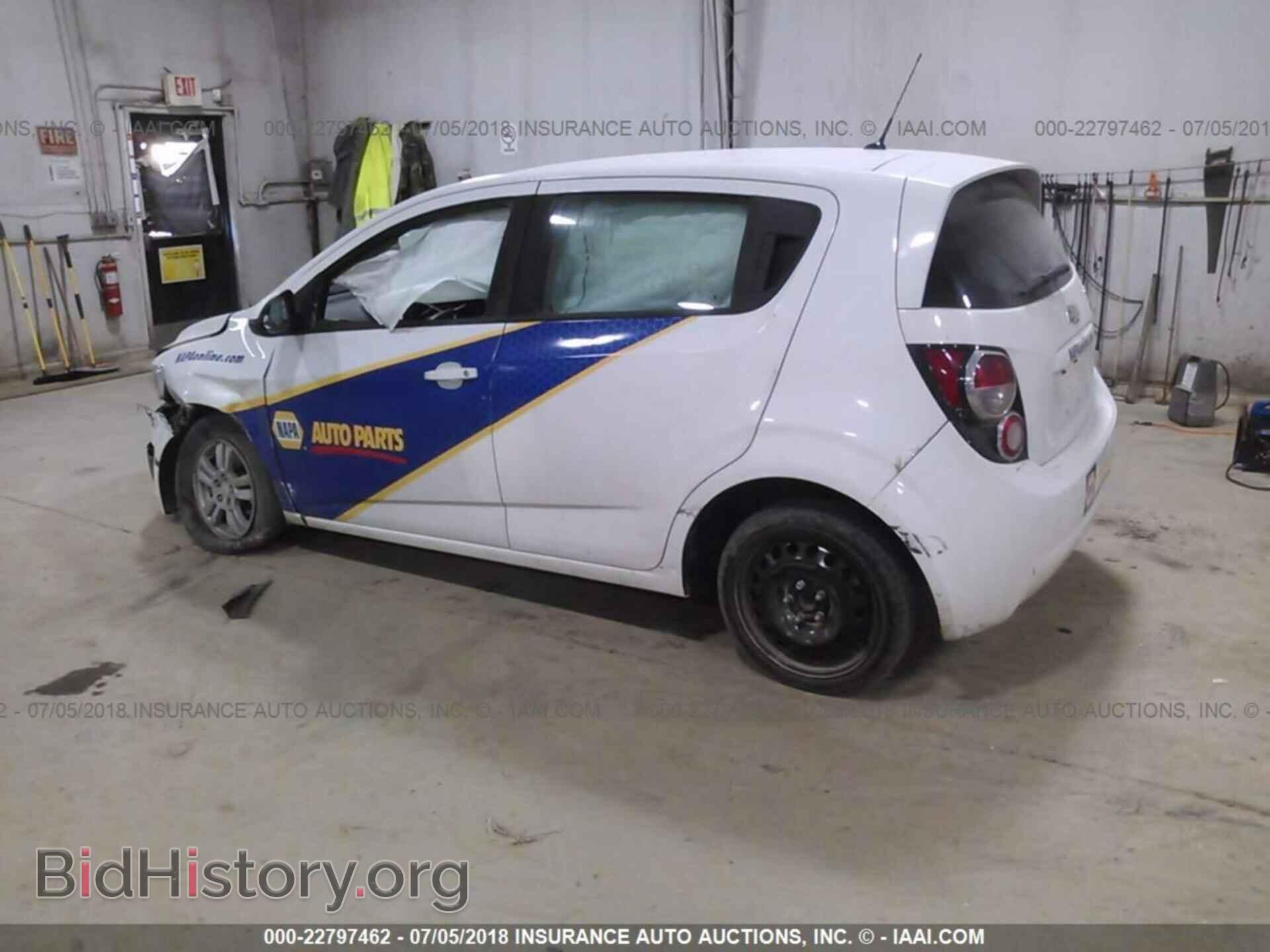 2012 Chevrolet Sonic - VIN: 1G1JA6SH6C4145668 - Фото 3