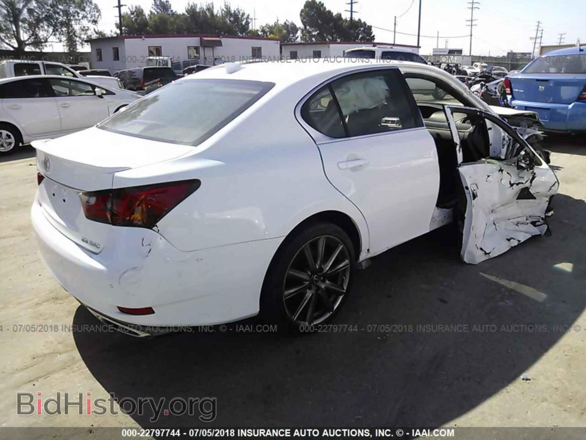 2015 Lexus Gs - VIN: JTHBE1BL9FA012611 - Photo 4