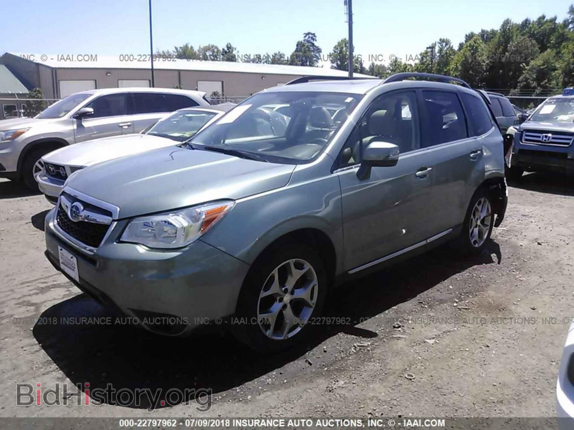2016 Subaru Forester - VIN: JF2SJAXC3GH526132 - Фото 2