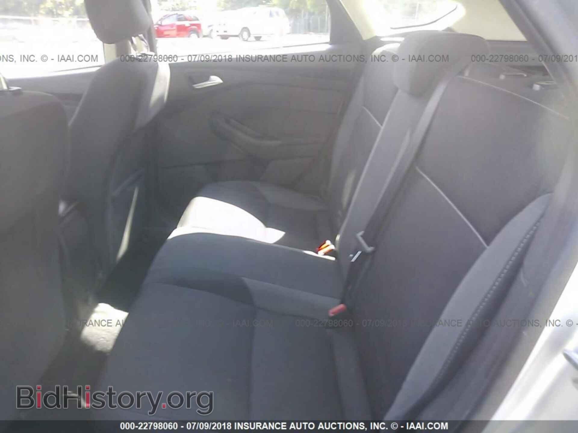 2012 Ford Focus - VIN: 1FAHP3K2XCL283367 - Photo 8
