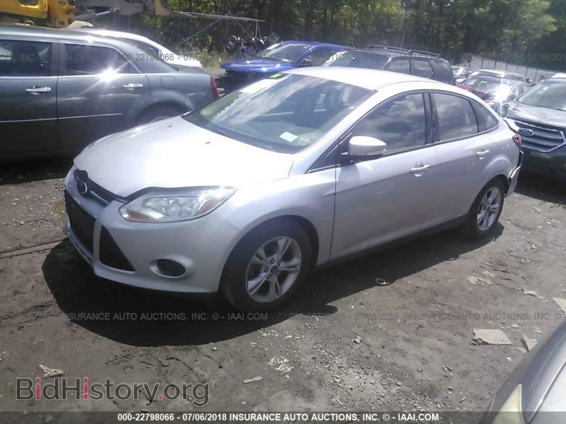 2014 Ford Focus - VIN: 1FADP3F29EL146786 - Фото 2
