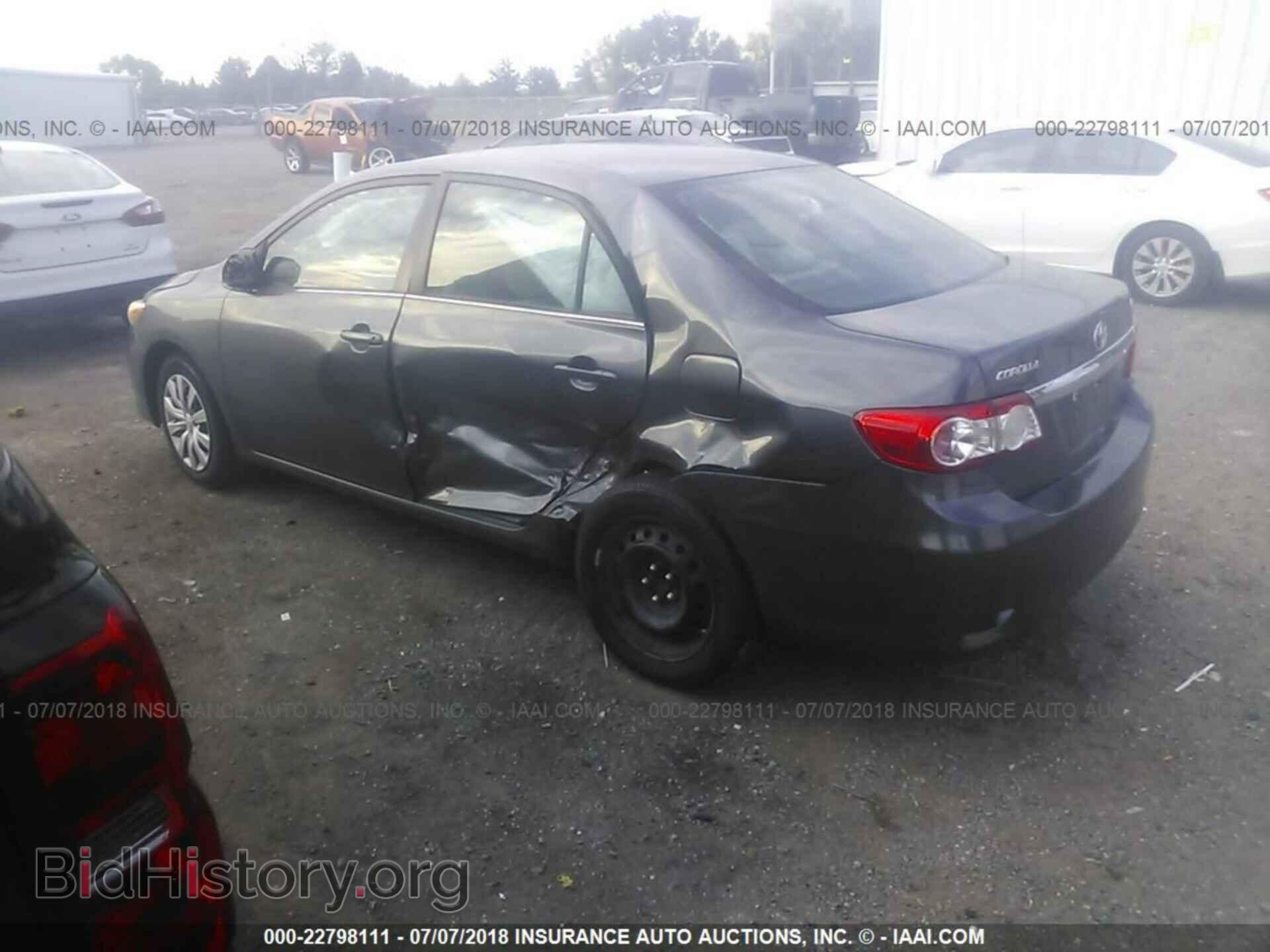 2013 Toyota Corolla - VIN: 5YFBU4EEXDP076880 - Фото 3