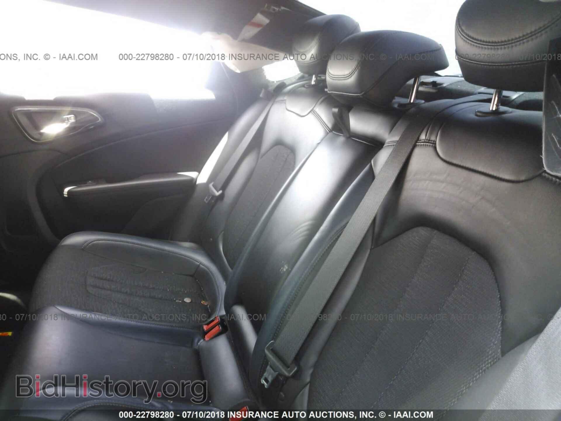 2015 Chrysler 200 - VIN: 1C3CCCBB2FN658181 - Photo 8