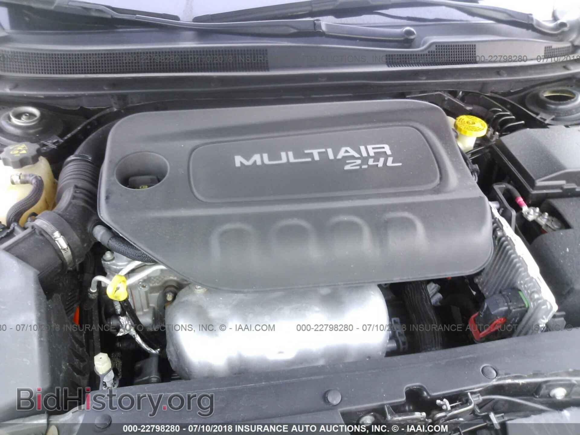 2015 Chrysler 200 - VIN: 1C3CCCBB2FN658181 - Photo 10