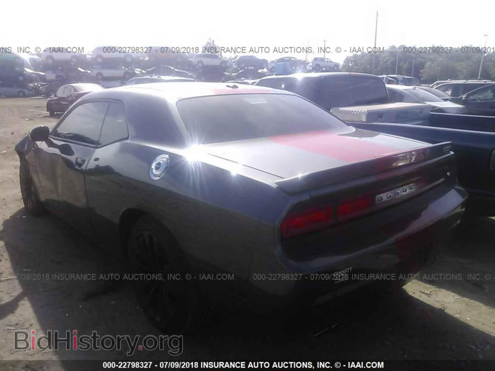 2014 Dodge Challenger - VIN: 2C3CDYCJ2EH209901 - Фото 3