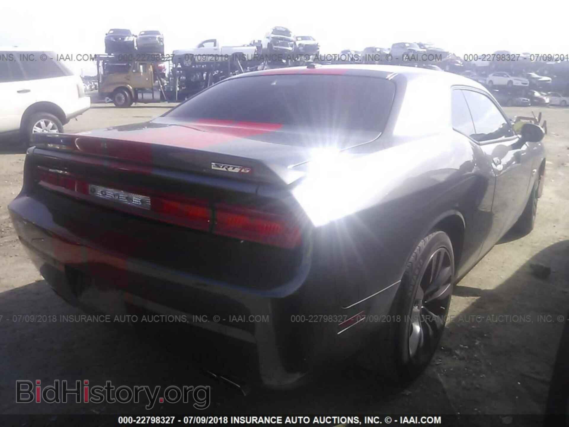 2014 Dodge Challenger - VIN: 2C3CDYCJ2EH209901 - Фото 4