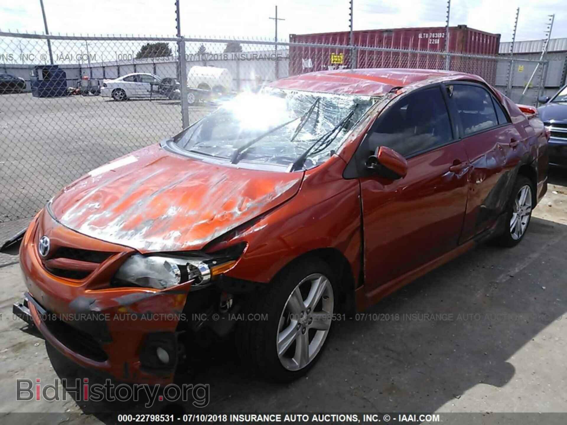 2013 Toyota Corolla - VIN: 2T1BU4EE4DC076471 - Photo 2
