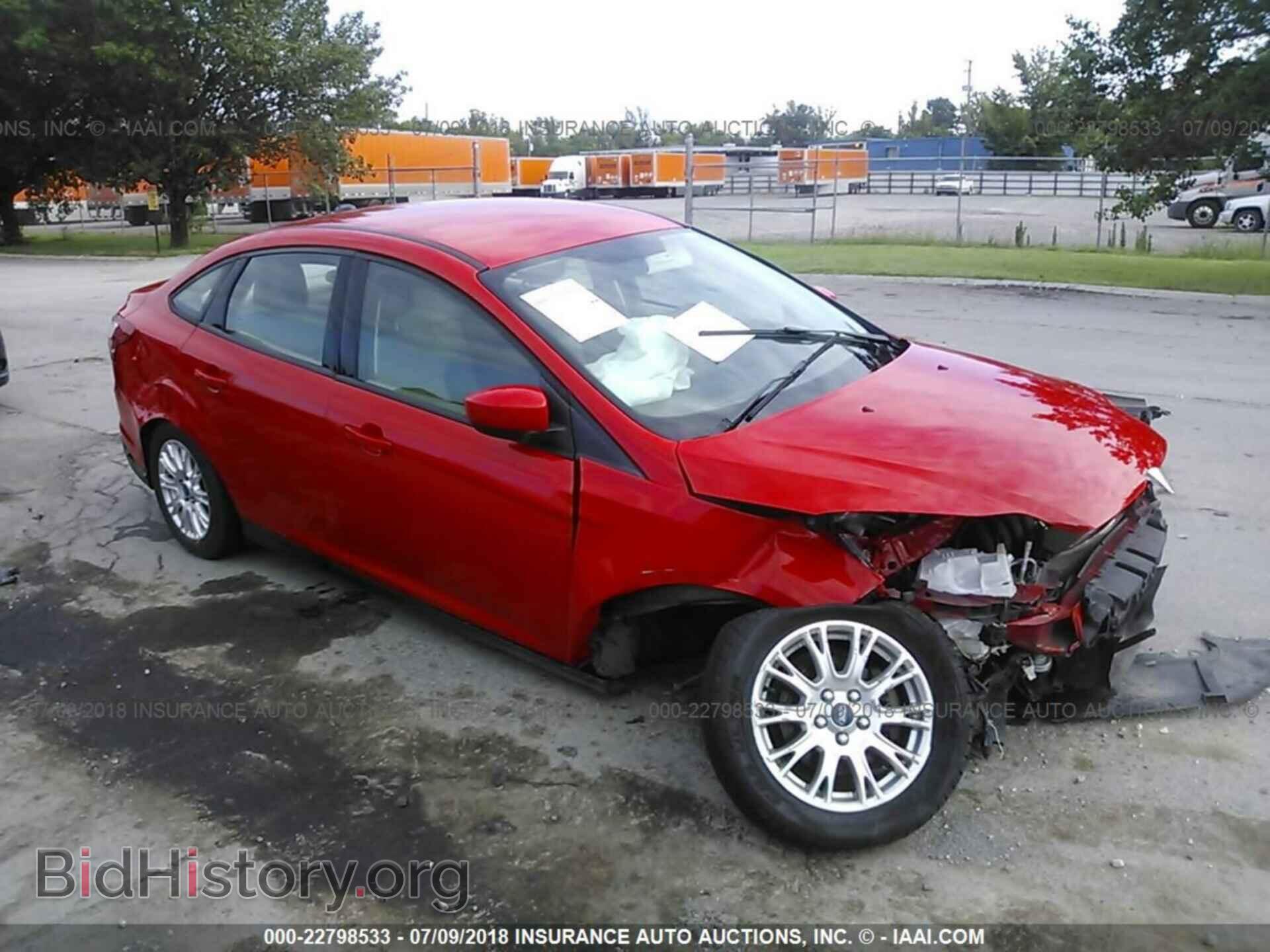 Photo 1FAHP3F26CL115378 - Ford Focus 2012