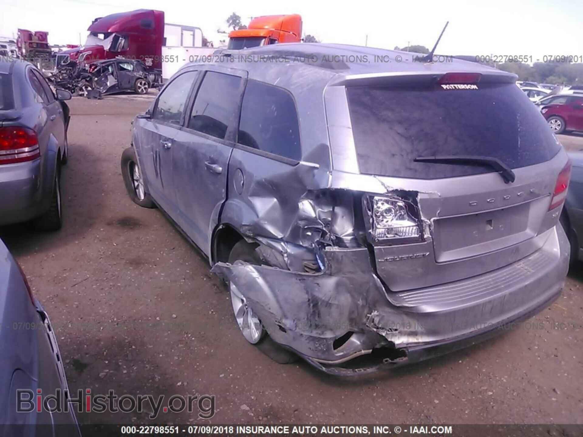 2016 Dodge Journey - VIN: 3C4PDCBB3GT135408 - Фото 3