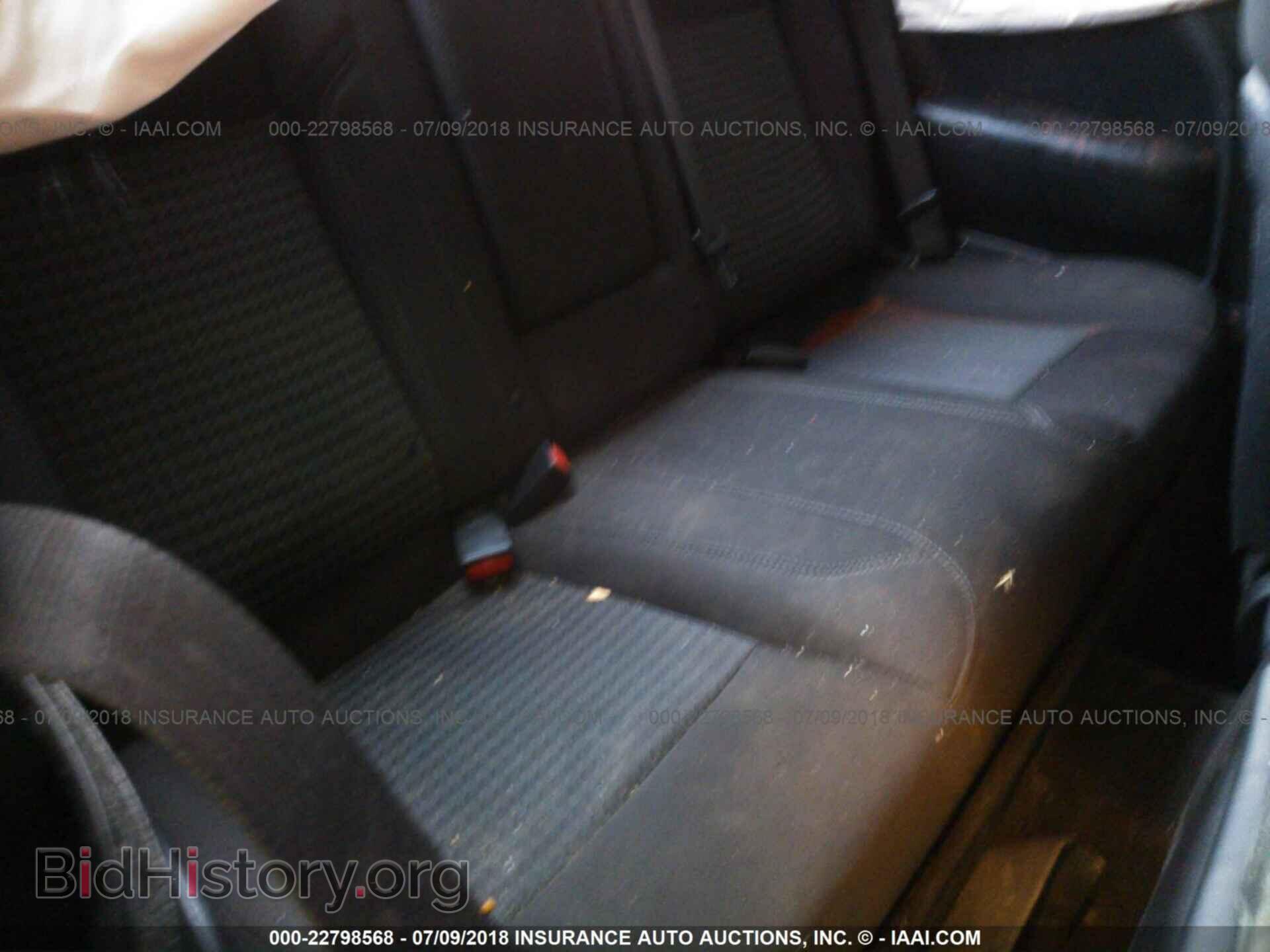 2015 Dodge Challenger - VIN: 2C3CDZAG7FH835247 - Photo 8
