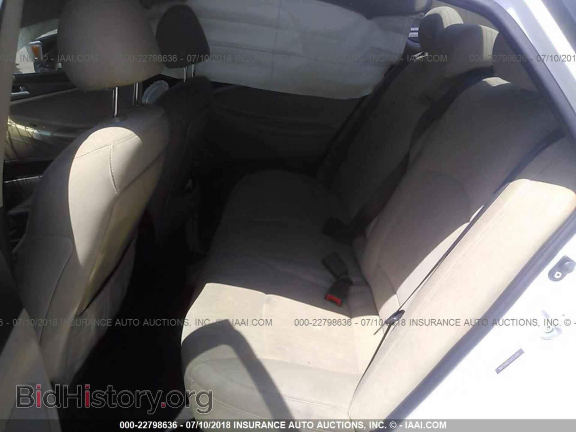 2012 Hyundai Sonata - VIN: 5NPEB4AC1CH323481 - Фото 8