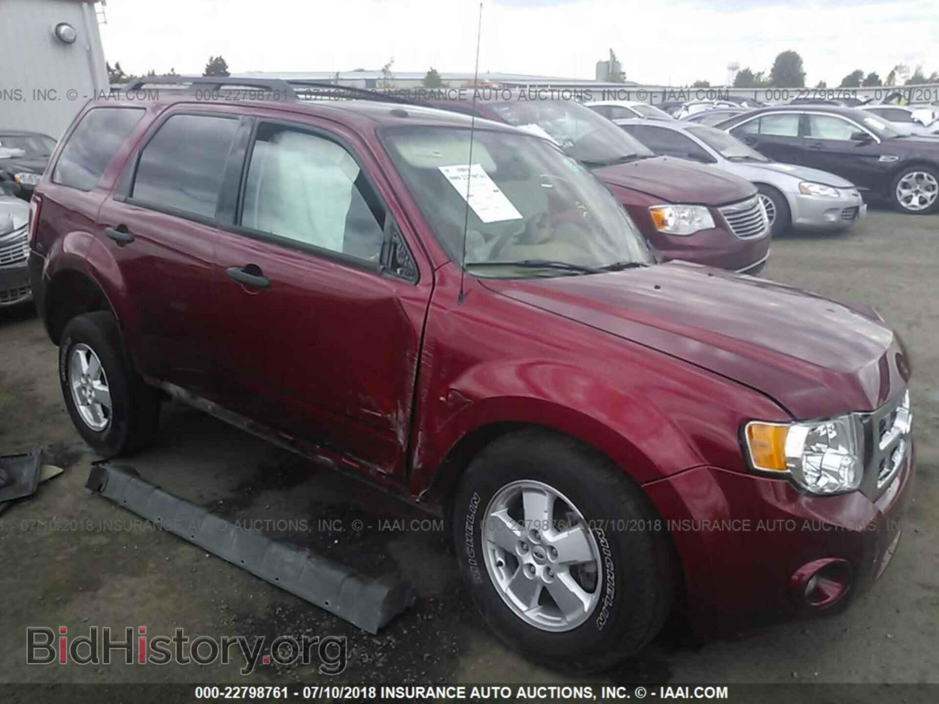 Photo 1FMCU0D72CKC31995 - Ford Escape 2012