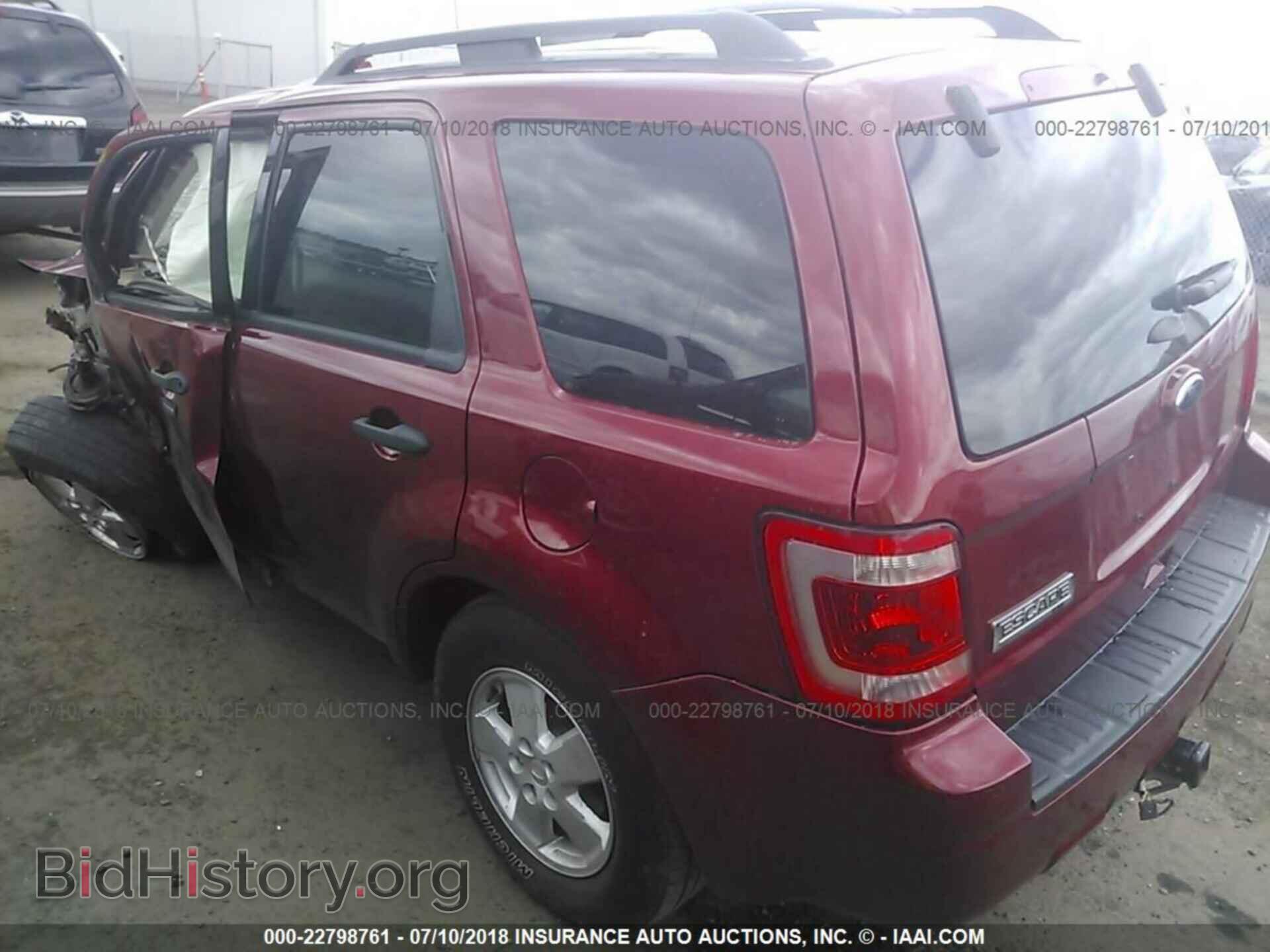 2012 Ford Escape - VIN: 1FMCU0D72CKC31995 - Фото 3