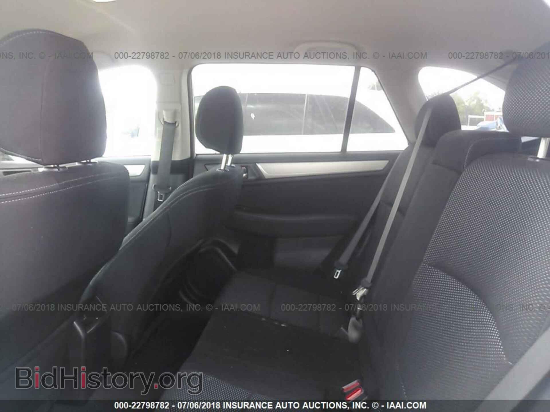 2016 Subaru Outback - VIN: 4S4BSAFC3G3241551 - Photo 8
