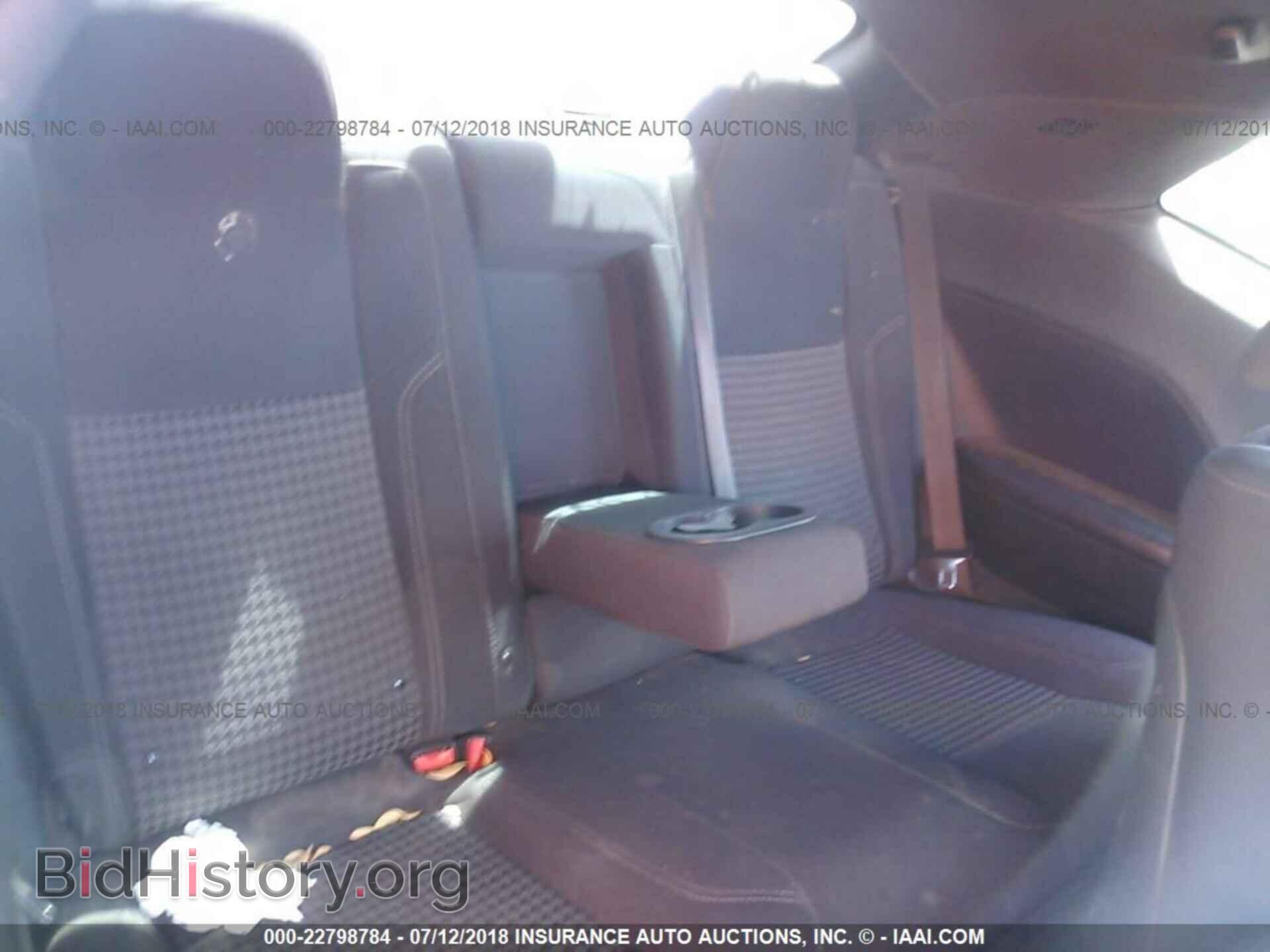 2015 Dodge Challenger - VIN: 2C3CDZAG9FH719936 - Photo 8