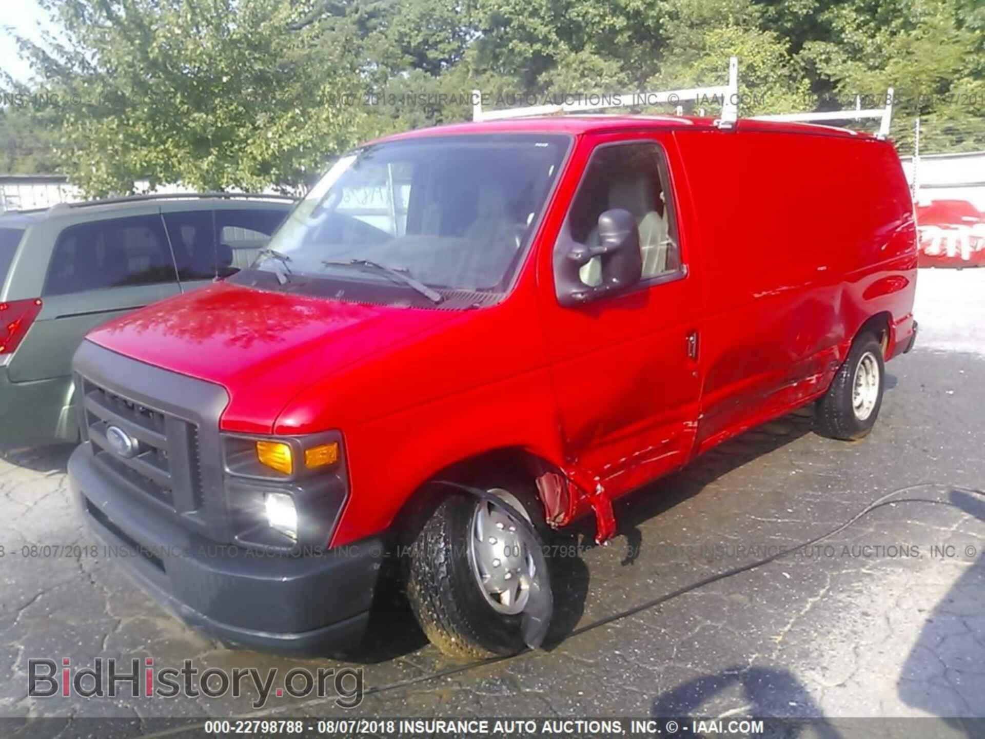 2011 Ford Econoline - VIN: 1FTNE1EW7BDA94559 - Фото 2