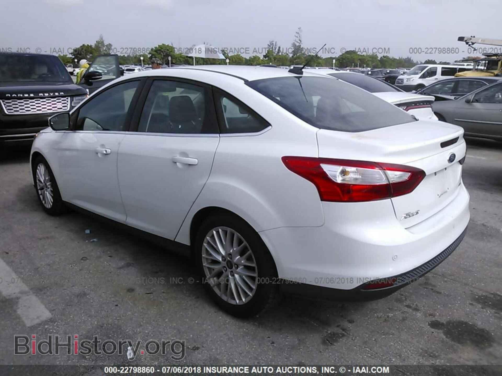 2012 Ford Focus - VIN: 1FAHP3H26CL367953 - Photo 3