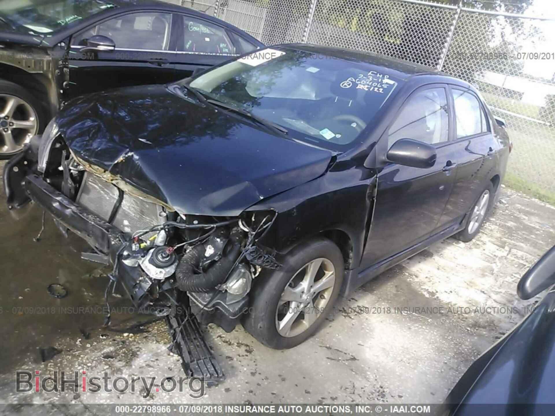 2013 Toyota Corolla - VIN: 2T1BU4EE0DC985565 - Photo 2