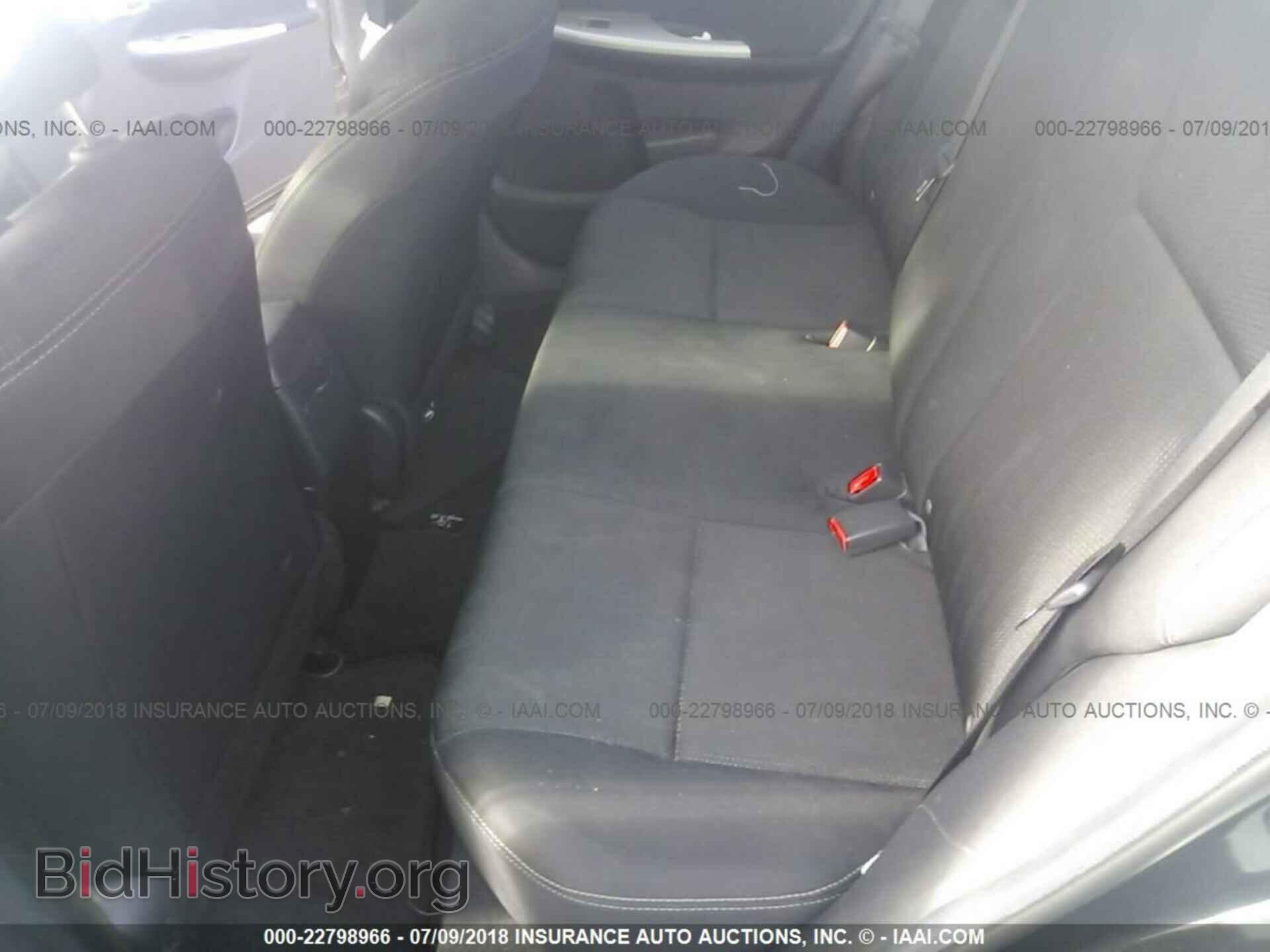 2013 Toyota Corolla - VIN: 2T1BU4EE0DC985565 - Photo 8