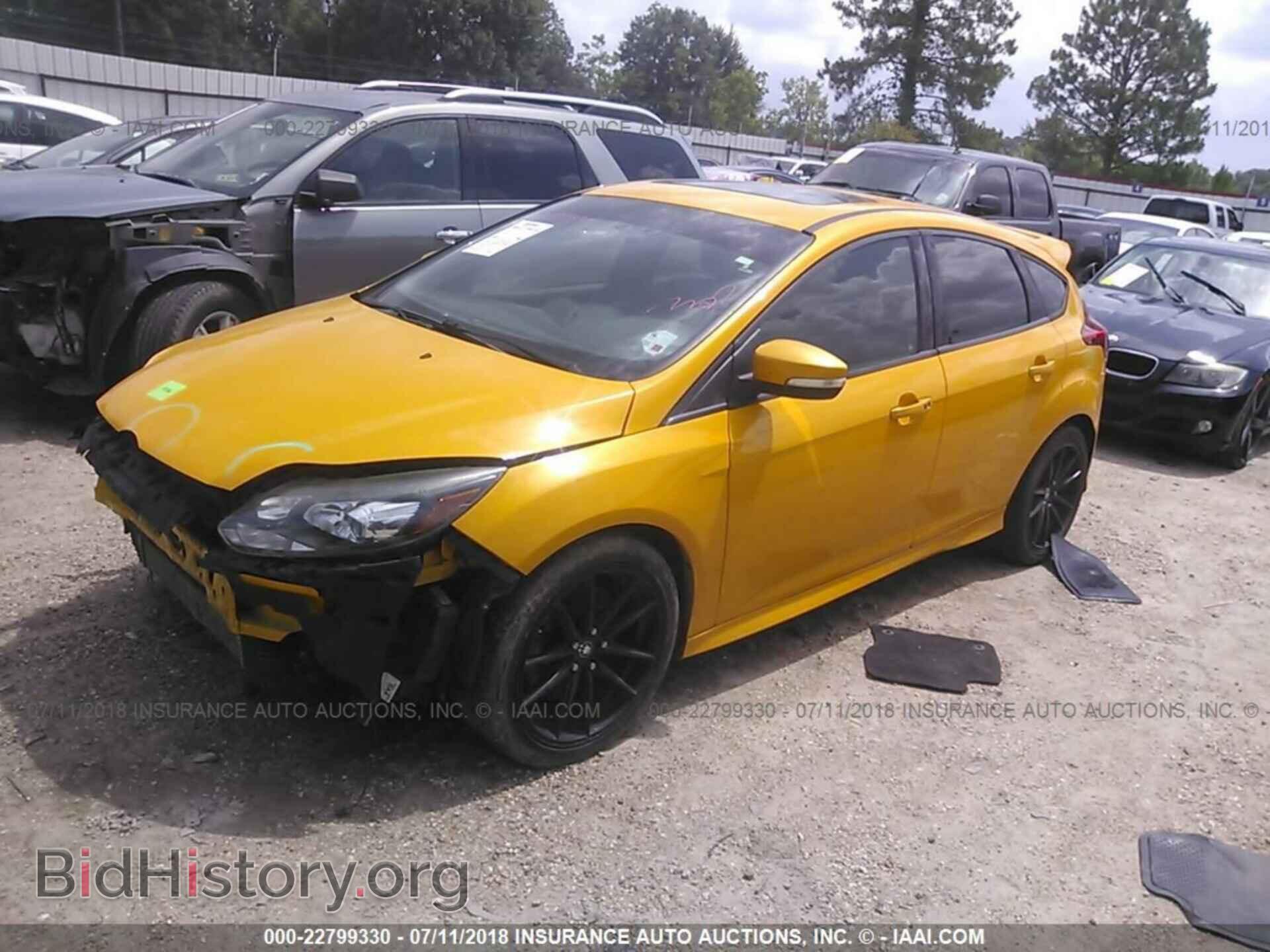 2013 Ford Focus - VIN: 1FADP3L92DL185722 - Photo 2