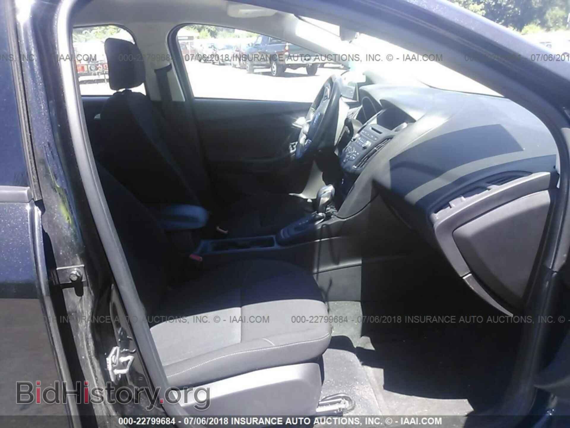 2015 Ford Focus - VIN: 1FADP3F27FL323272 - Photo 5
