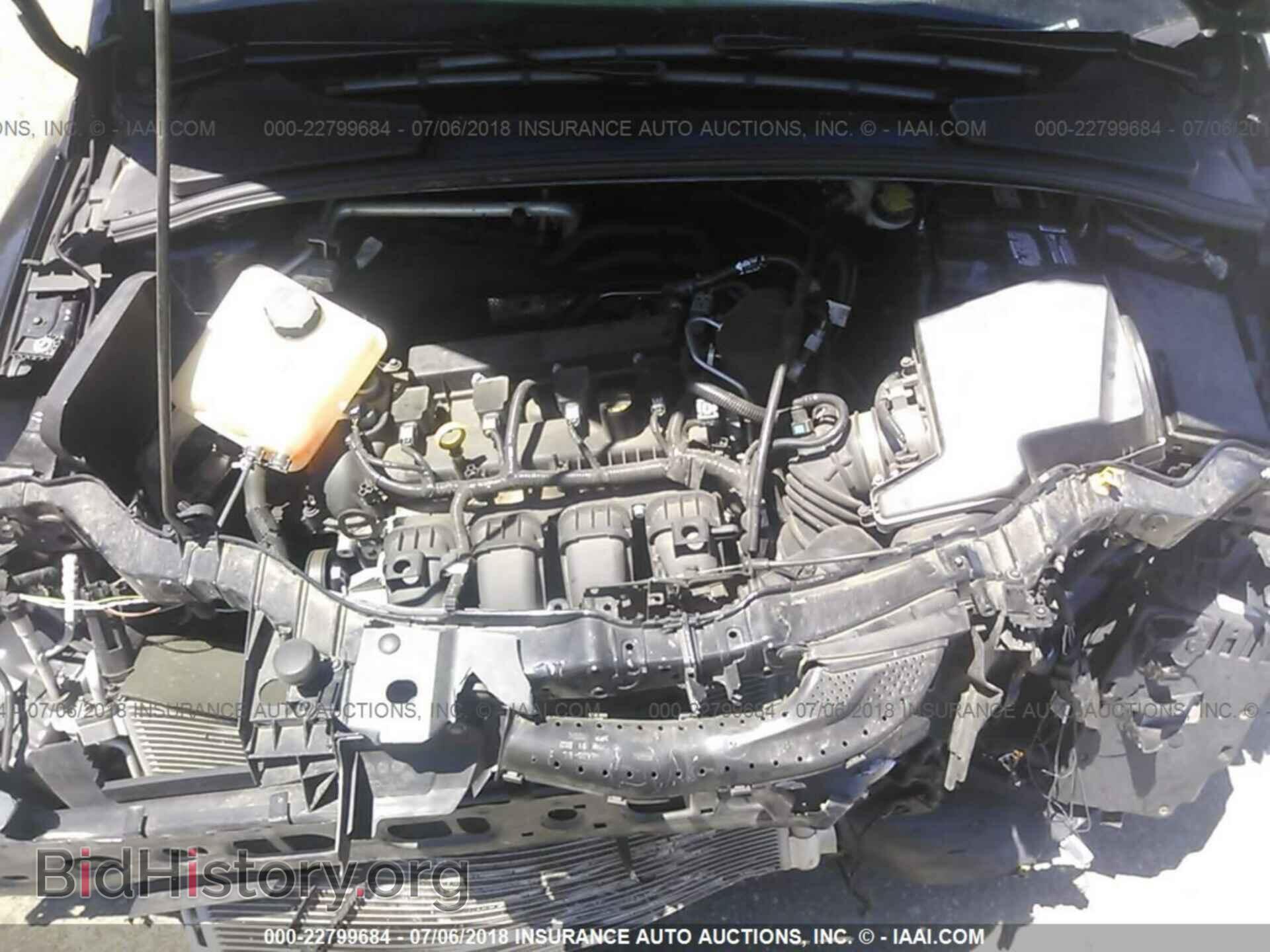 2015 Ford Focus - VIN: 1FADP3F27FL323272 - Photo 10