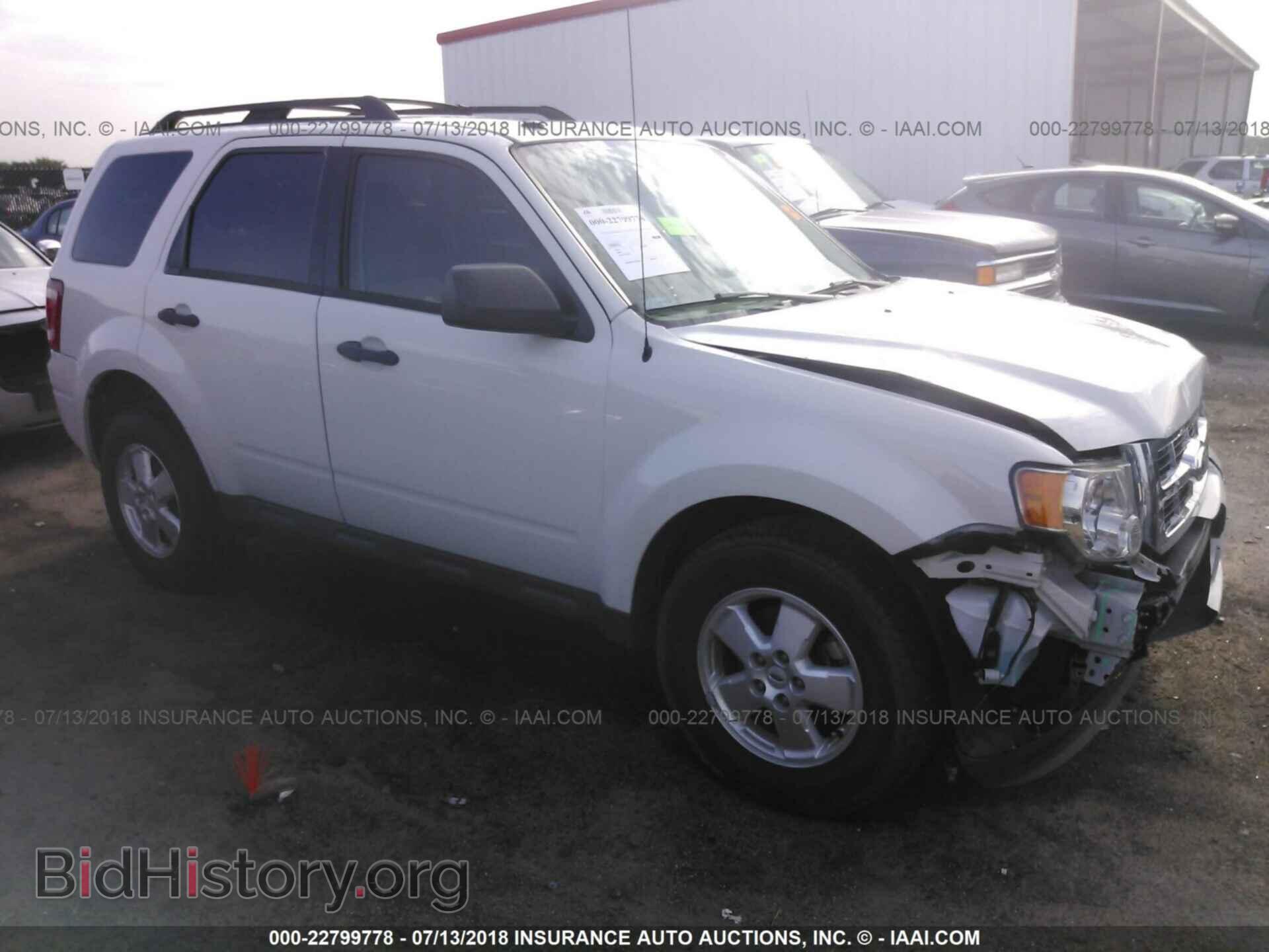 Photo 1FMCU0DG6CKA93703 - Ford Escape 2012