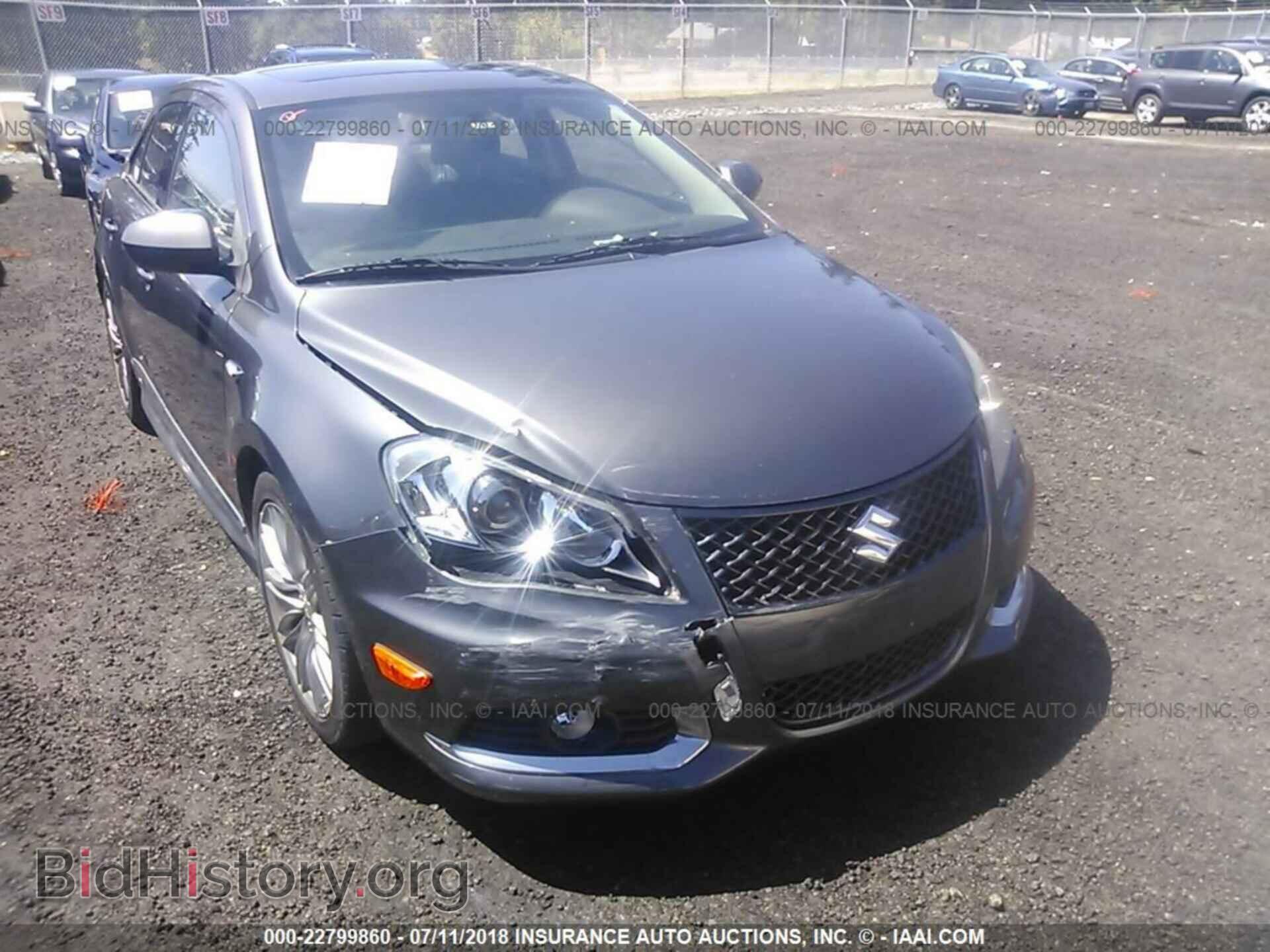 Фотография JS2RF9A69B6110208 - Suzuki Kizashi 2011
