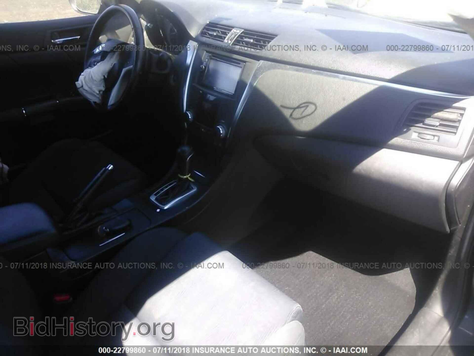 2011 Suzuki Kizashi - VIN: JS2RF9A69B6110208 - Фото 5