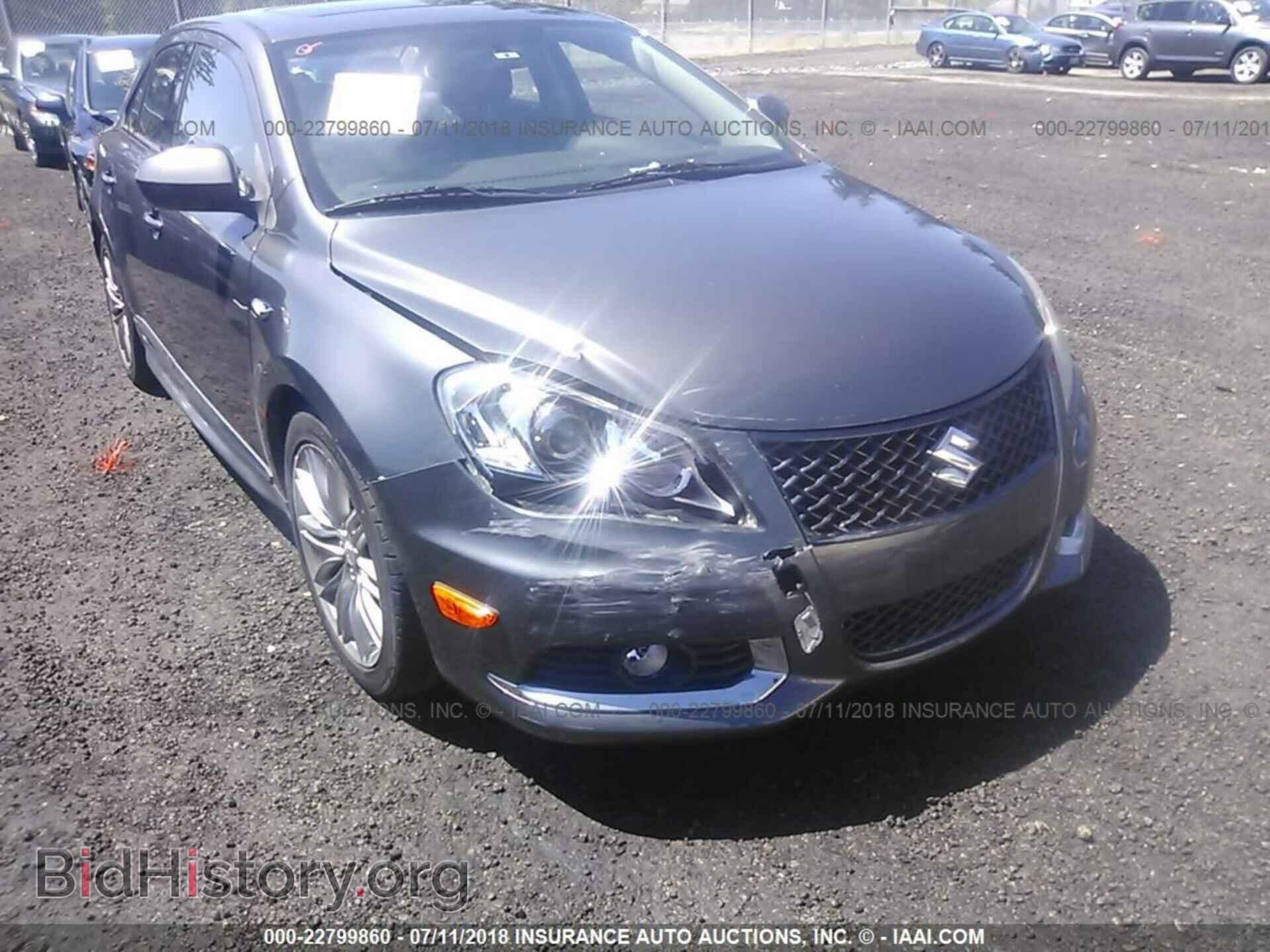 2011 Suzuki Kizashi - VIN: JS2RF9A69B6110208 - Фото 6