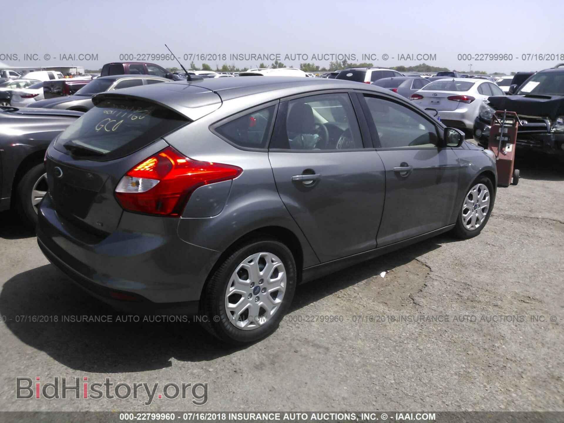 2012 Ford Focus - VIN: 1FAHP3K23CL104828 - Photo 4
