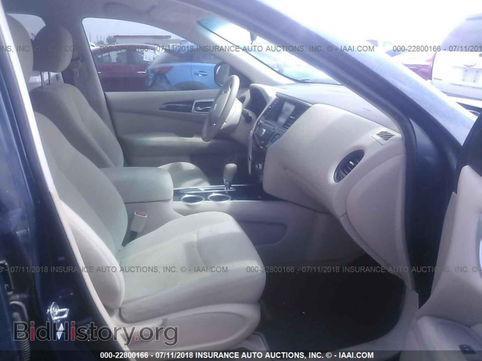 2014 Nissan Pathfinder - VIN: 5N1AR2MN0EC615421 - Photo 5