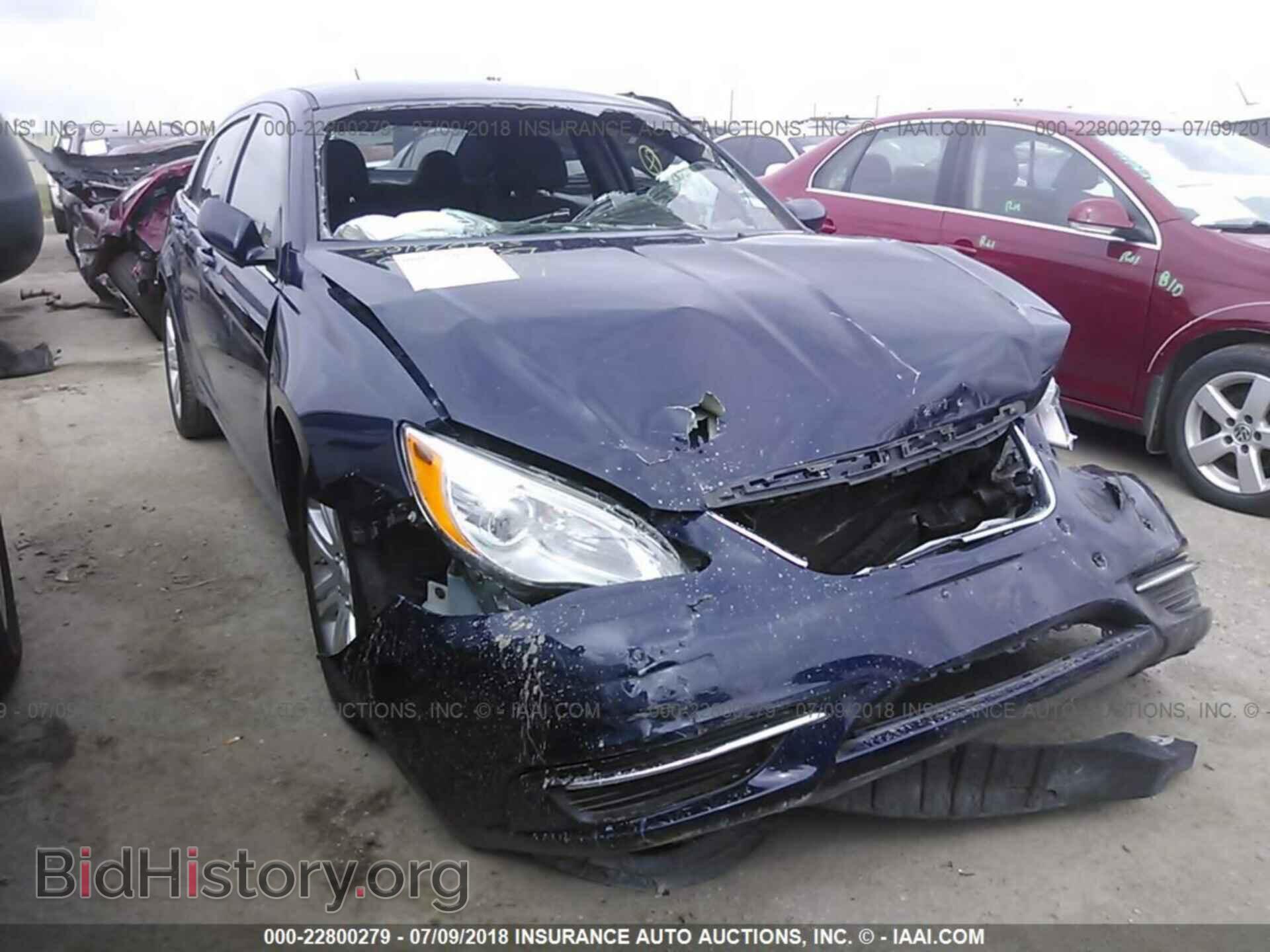 Photo 1C3CCBAB8DN761419 - Chrysler 200 2013
